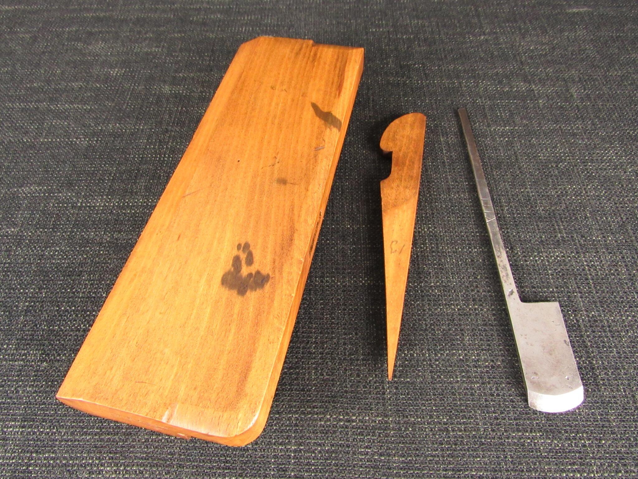 No 14 Round Moulding Plane - Overstamped W MARPLES