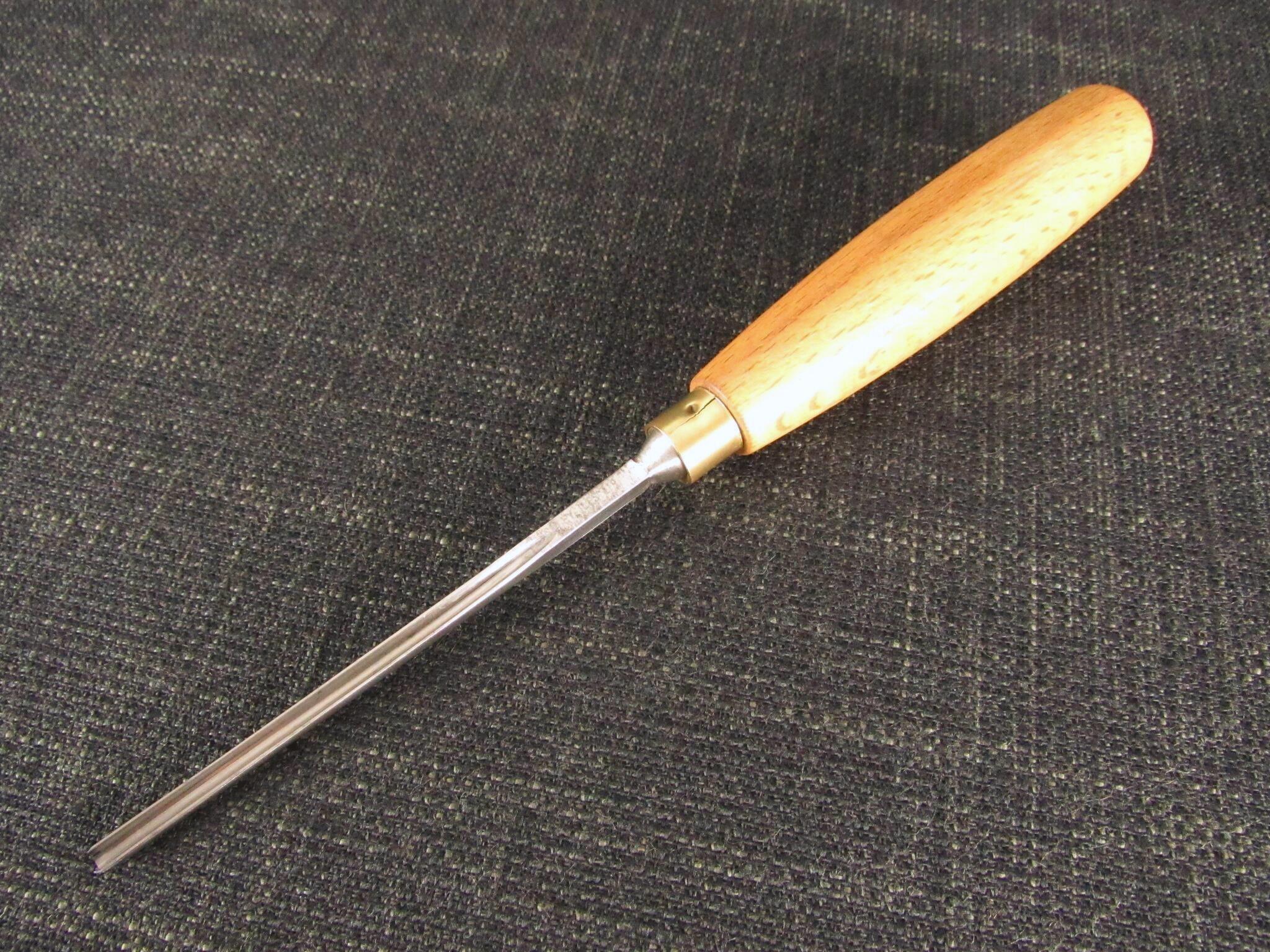 ASHLEY ILES No 9 Straight Carving Gouge - 1/8 inch