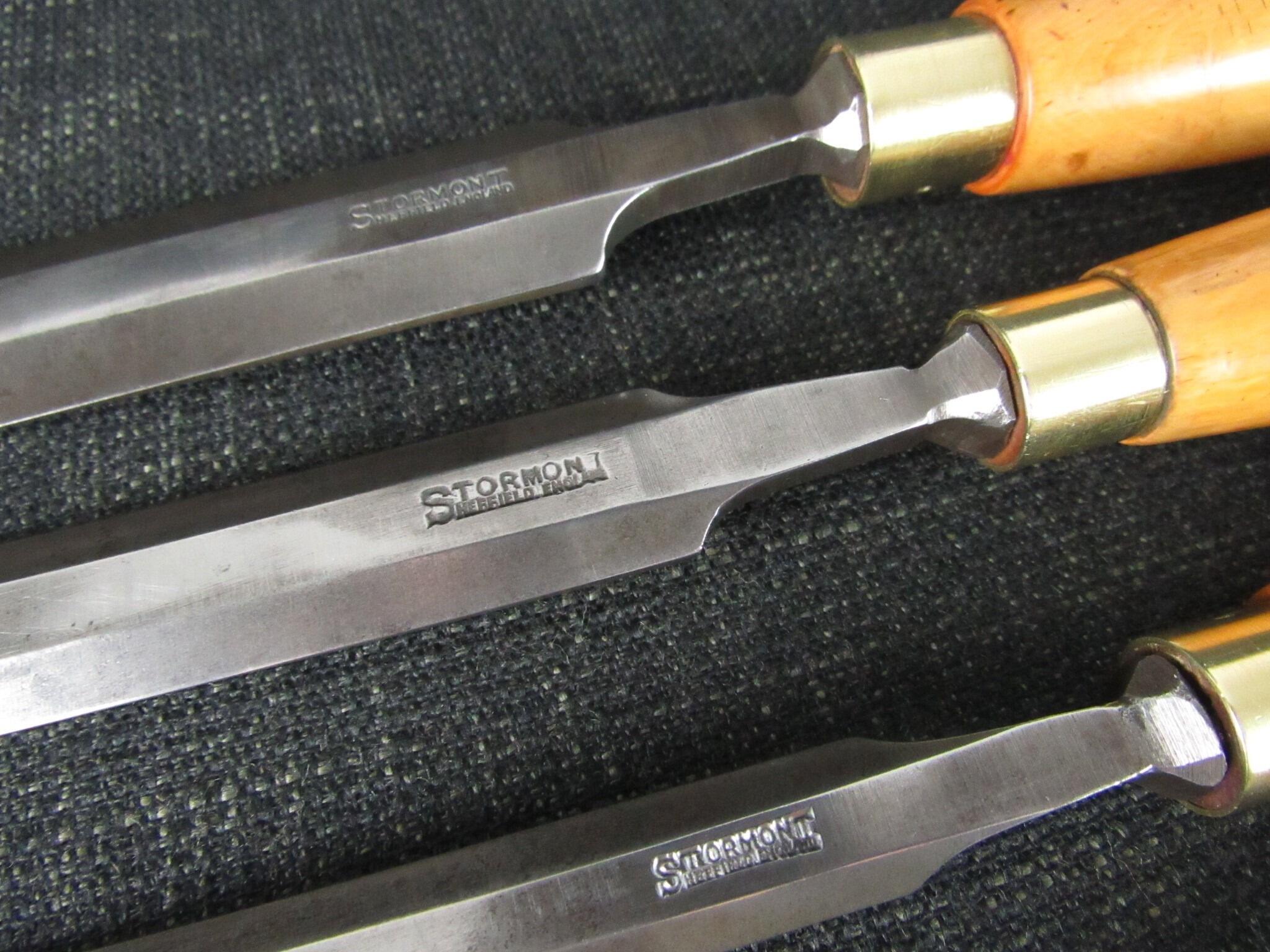 Graduated Set of 5 STORMONT Bevel Edge Chisels with Boxwood Handles