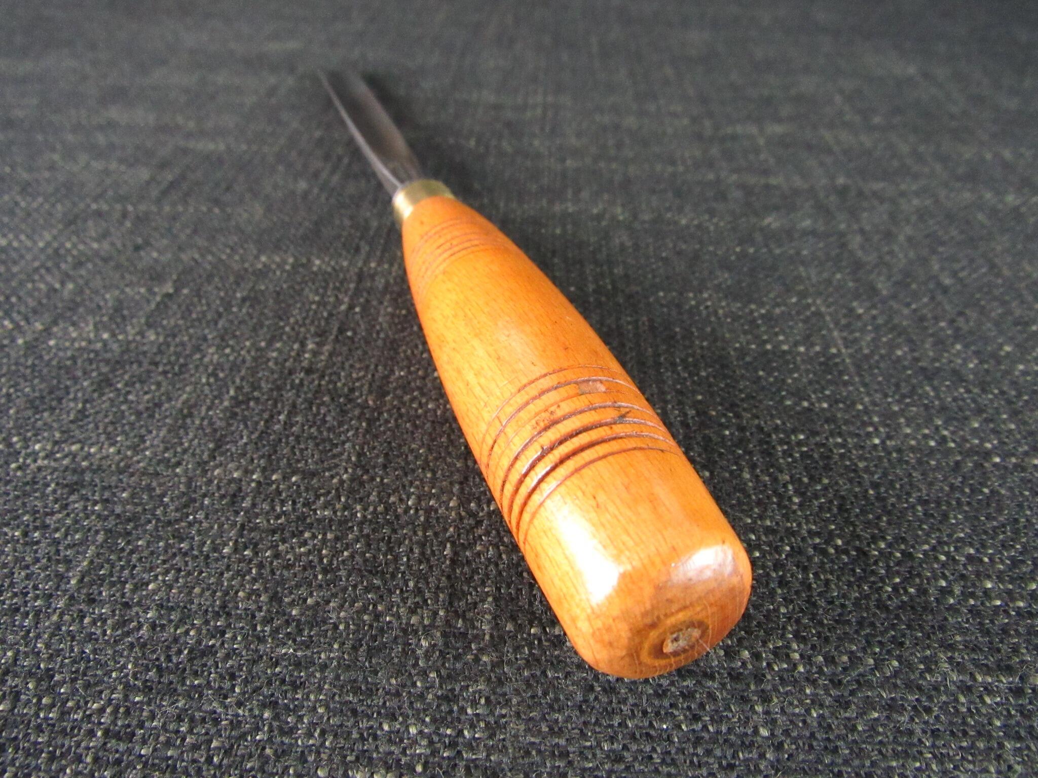 JB ADDIS 3/8 inch No 7 Carving Gouge