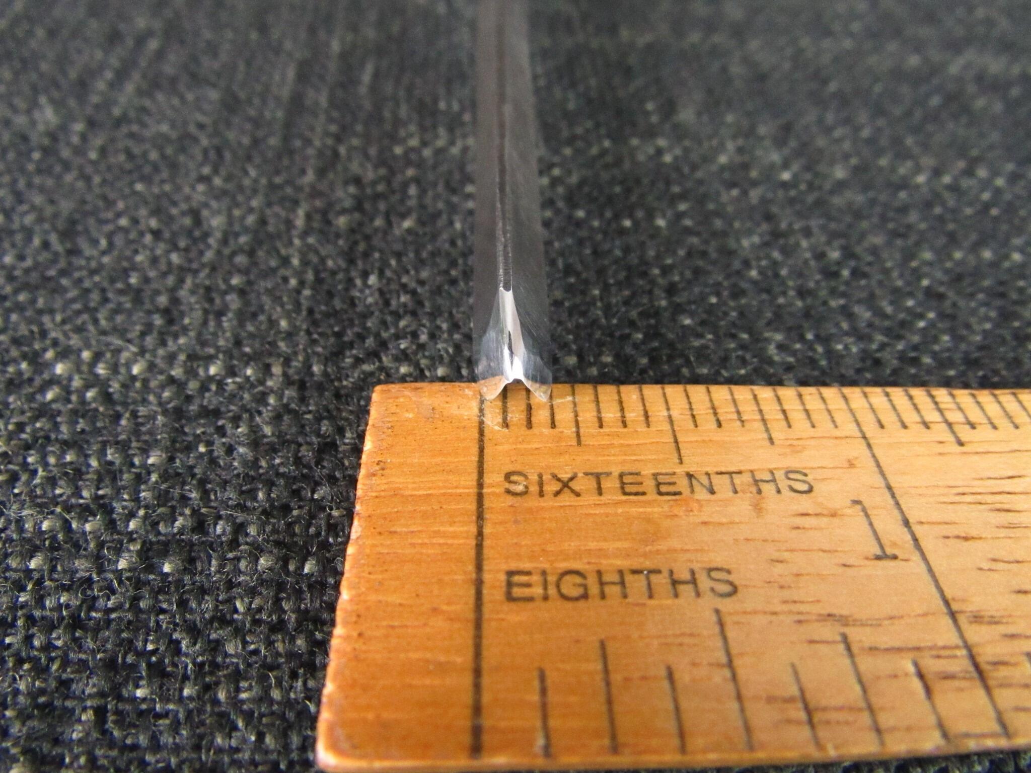 JB ADDIS 3/16 inch No 41 V Carving Tool