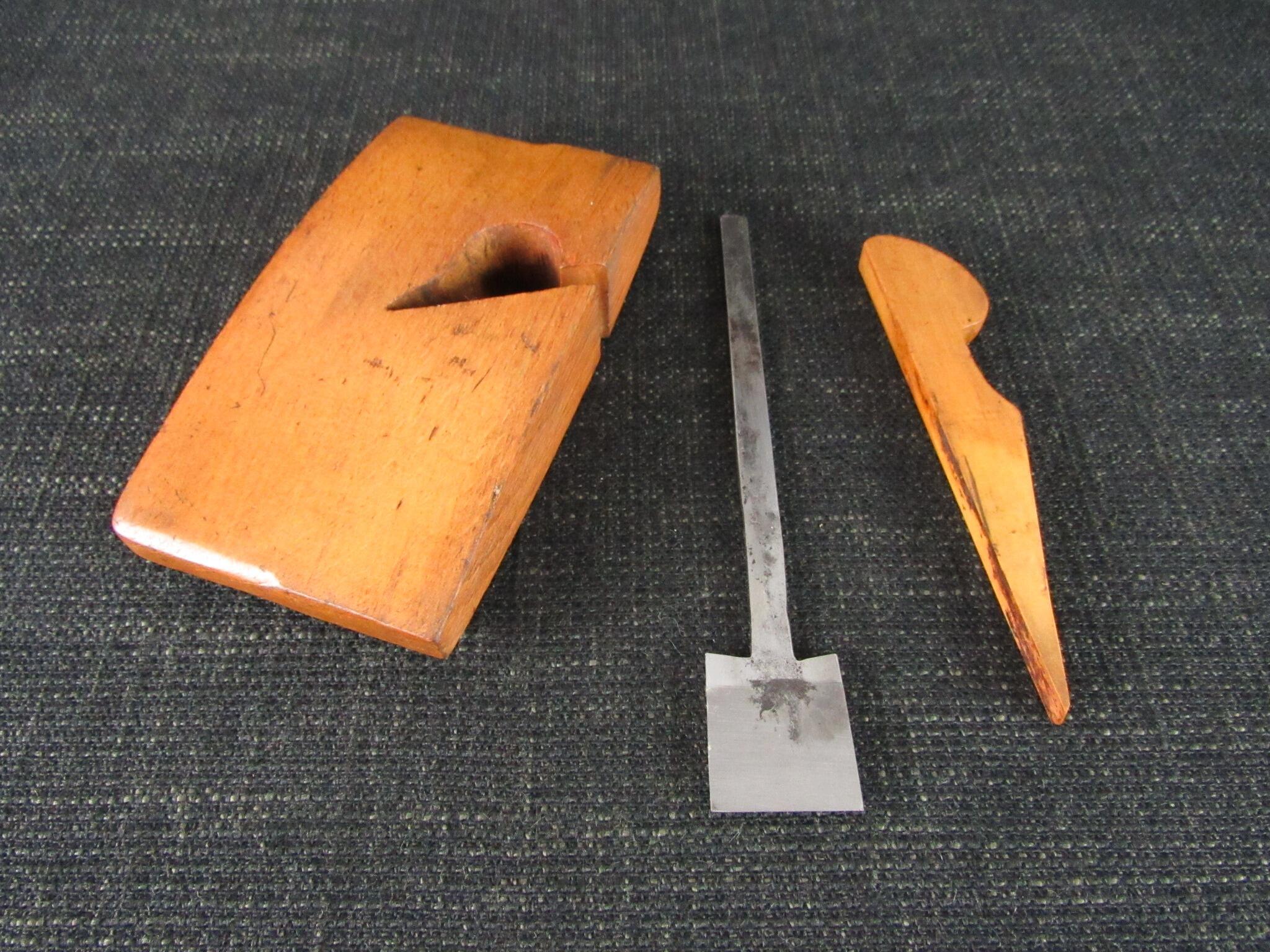 Wooden Thumb Plane with Boxwood Wedge