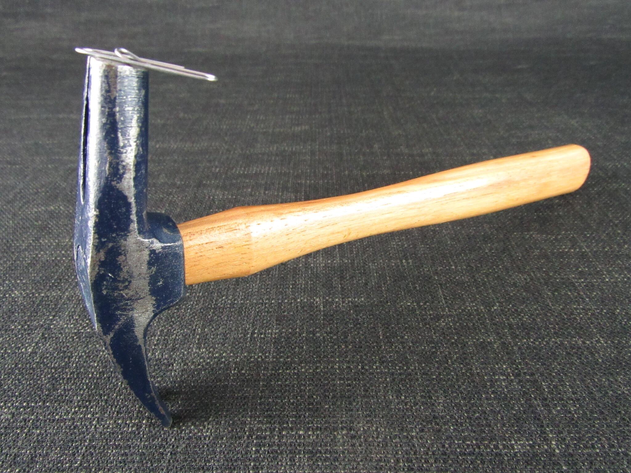WHITEHOUSE Magnetic Upholsterers Hammer