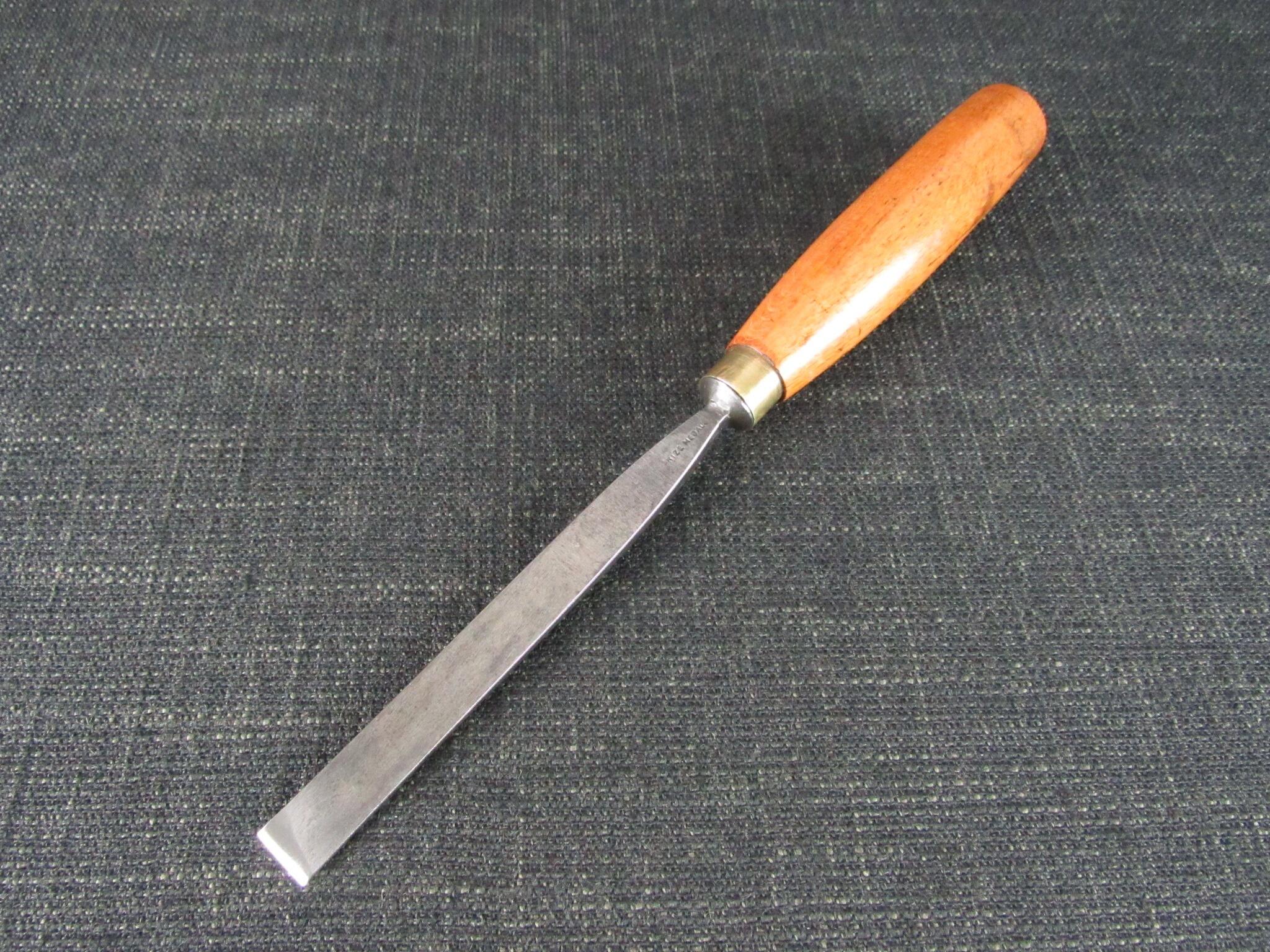 HERRING 1/2 inch No 1 Carving Chisel