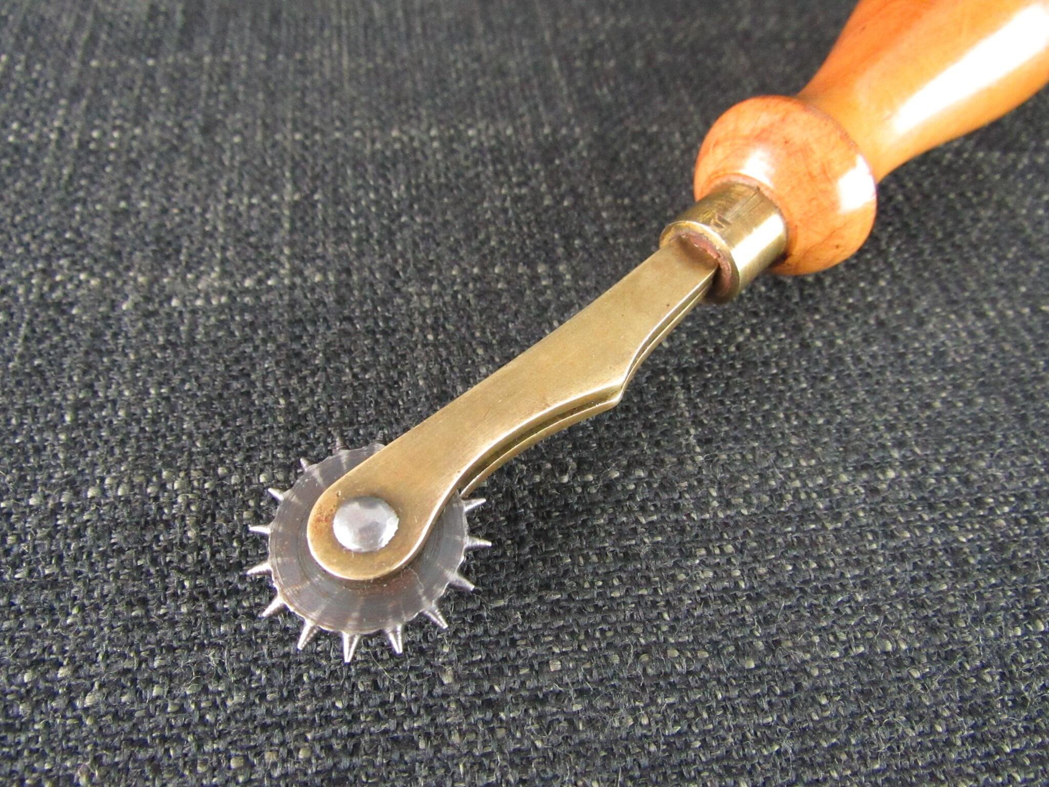 EDWARD PRESTON Pricking Wheel or Stitching Wheel