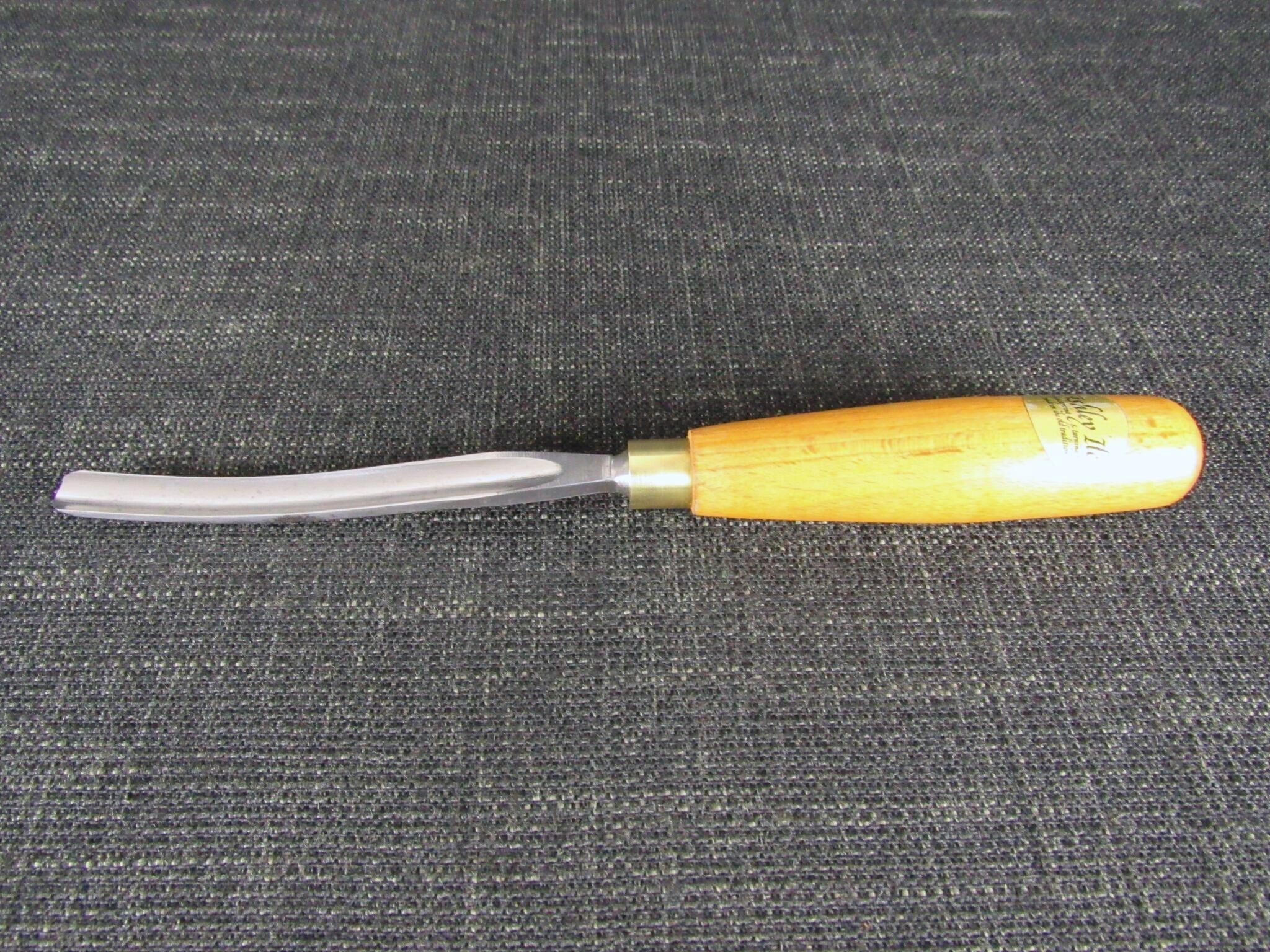3/8 inch ASHLEY ILES No 14 Curved Carving Gouge - Unused ?