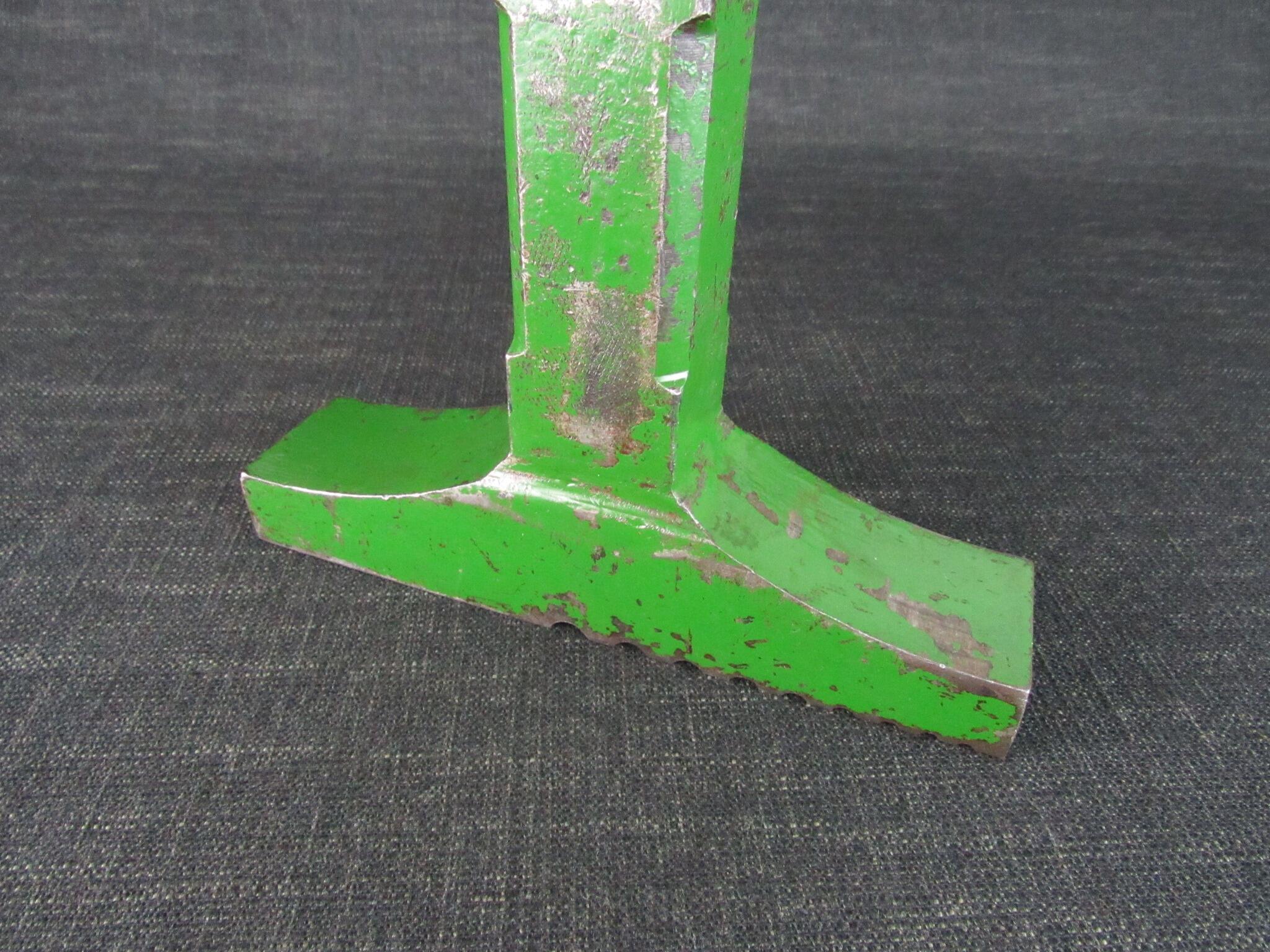 Blacksmiths Creasing Iron Stake Anvil - Tinsmiths Creasing Stake