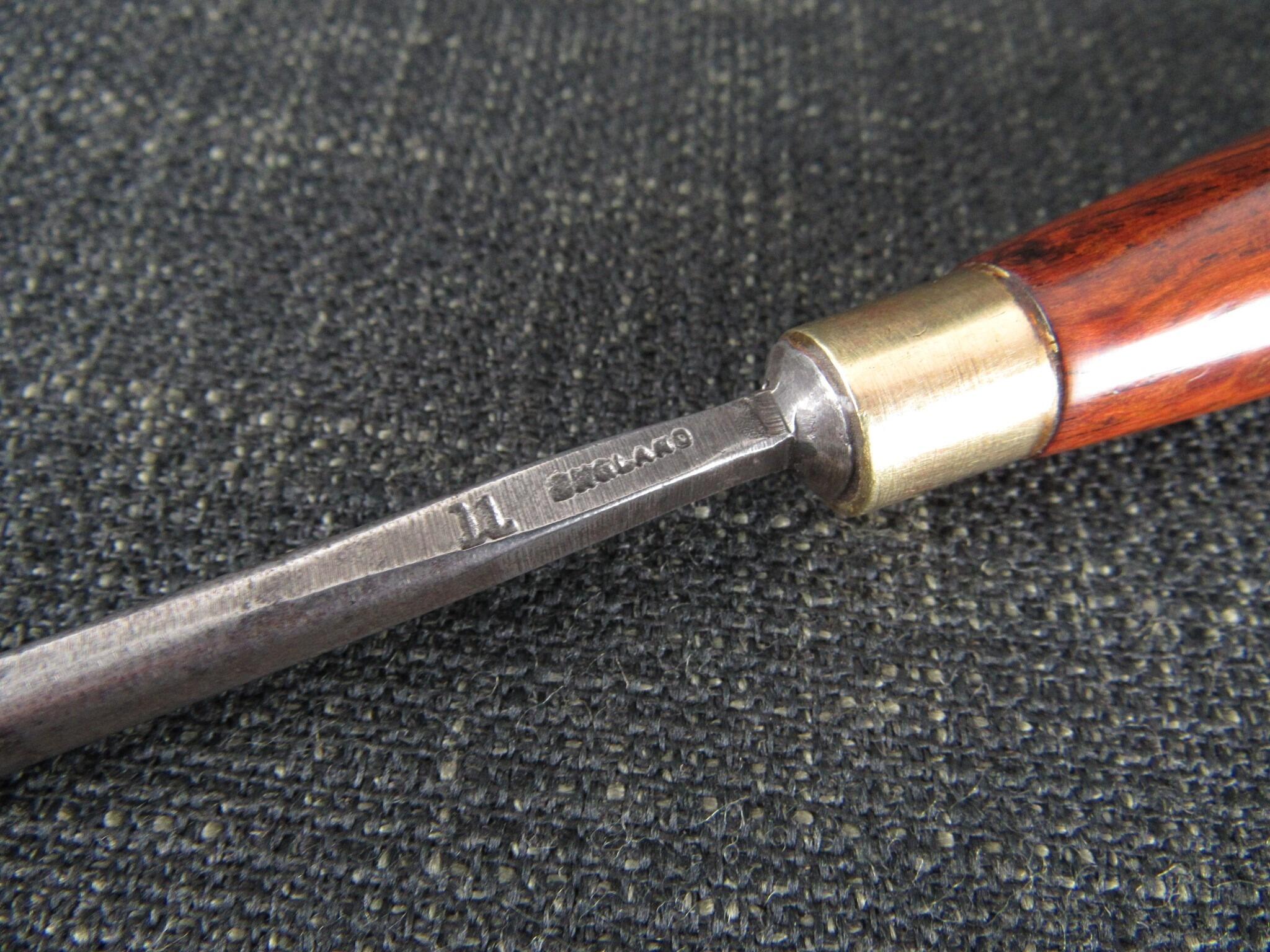 3/16 inch SJ ADDIS No 11 Deep Carving Gouge - 5mm