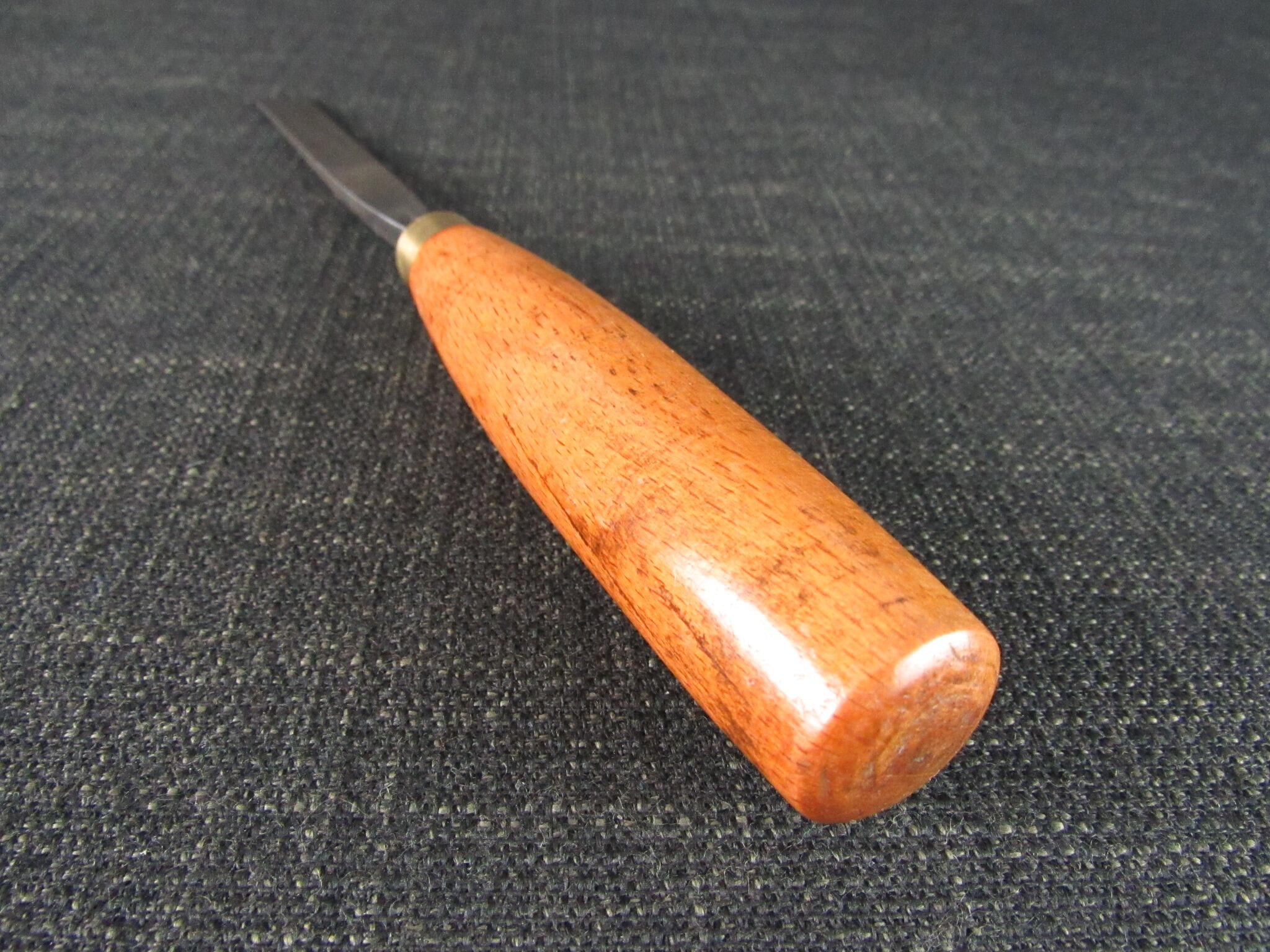HERRING 1/2 inch No 1 Carving Chisel