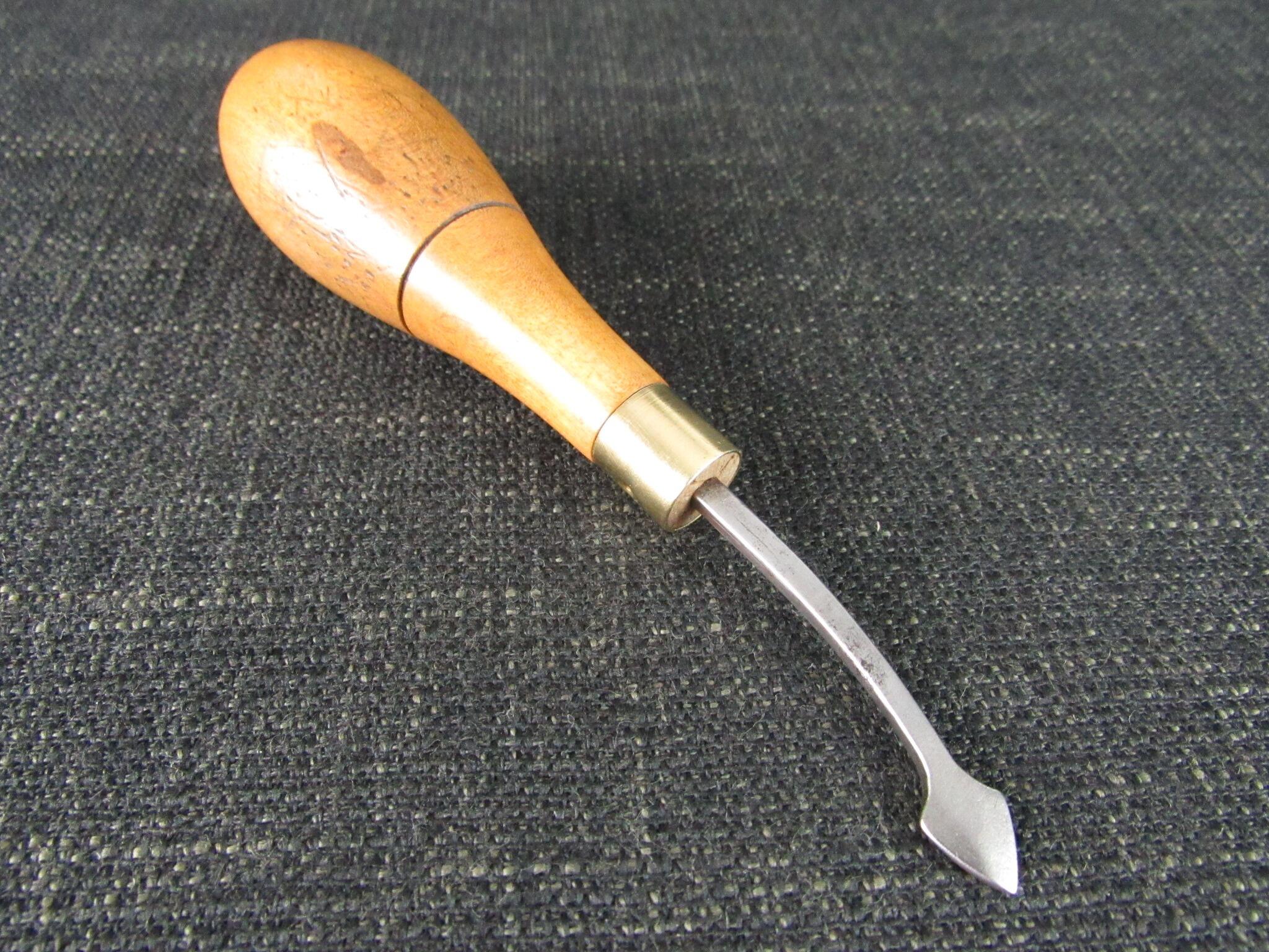T SMITH Crease Iron