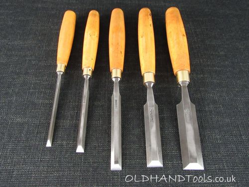 Graduated Set of 5 STORMONT Bevel Edge Chisels with Boxwood Handles
