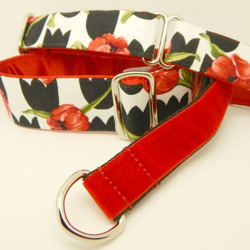 red tulips dog collar, black and white, red