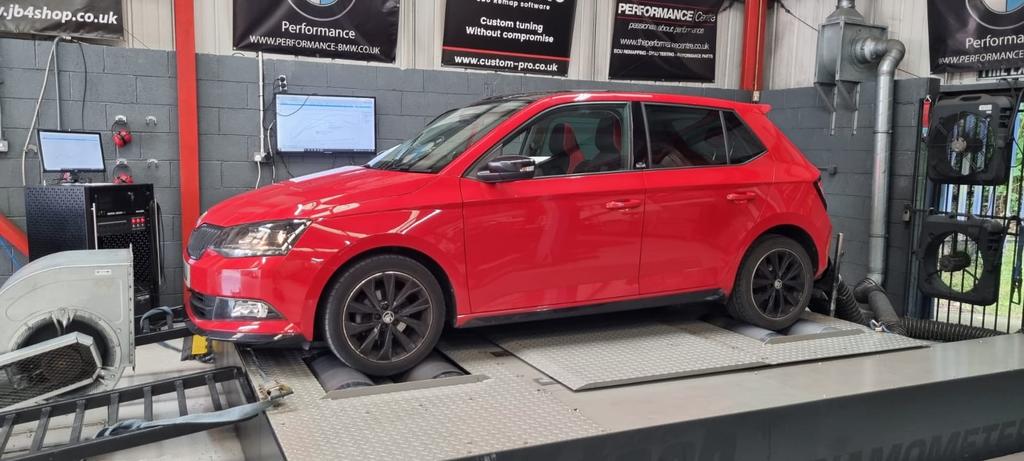 SKODA FABIA 90HP 1.2TSI STAGE 1 CUSTOMPRO TUNE