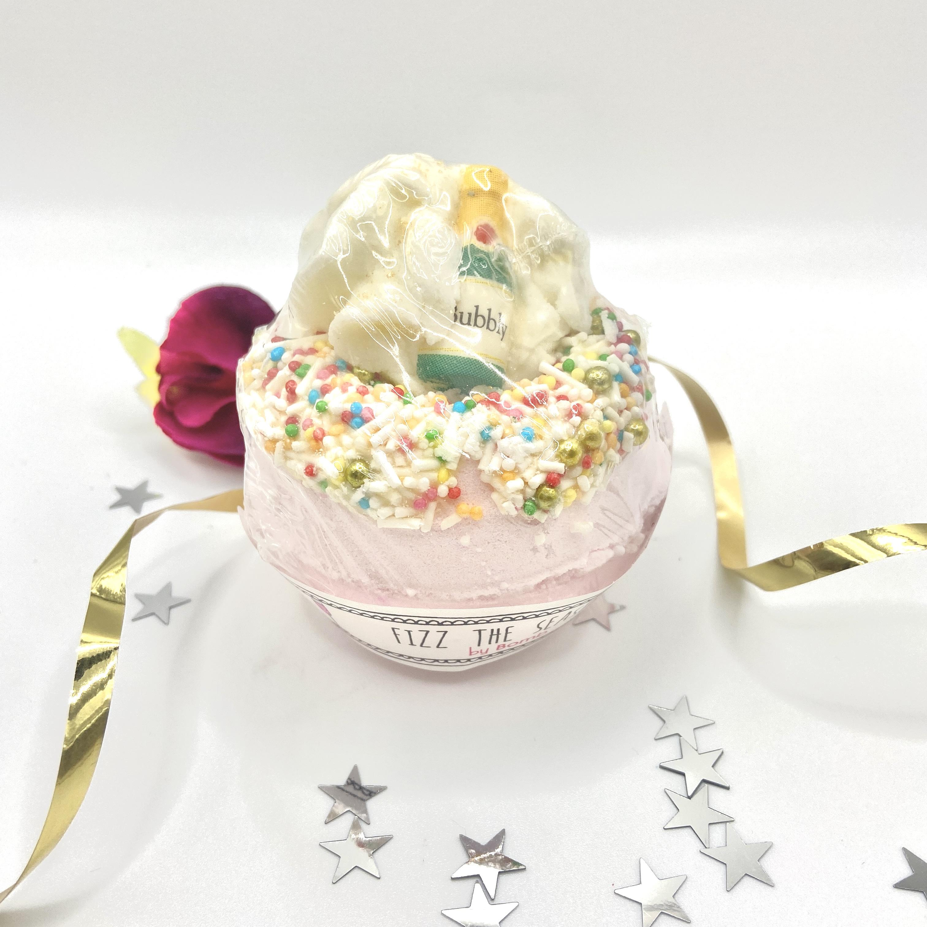 fizz the season bath bomb