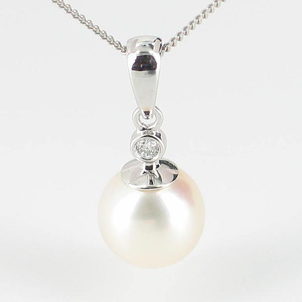 Classic White AAA Pearl & Diamond Pendant Necklace 8.59mm on 9K White Gold