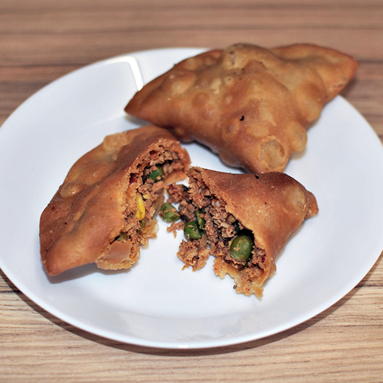 Chicken Keema Samosas With Vegetable Arzu Samosa Savouries