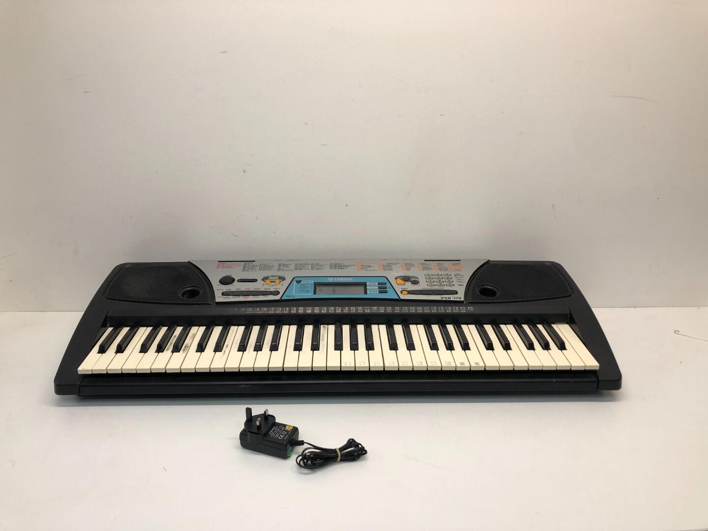 Yamaha PSR170 Electric Keyboard
