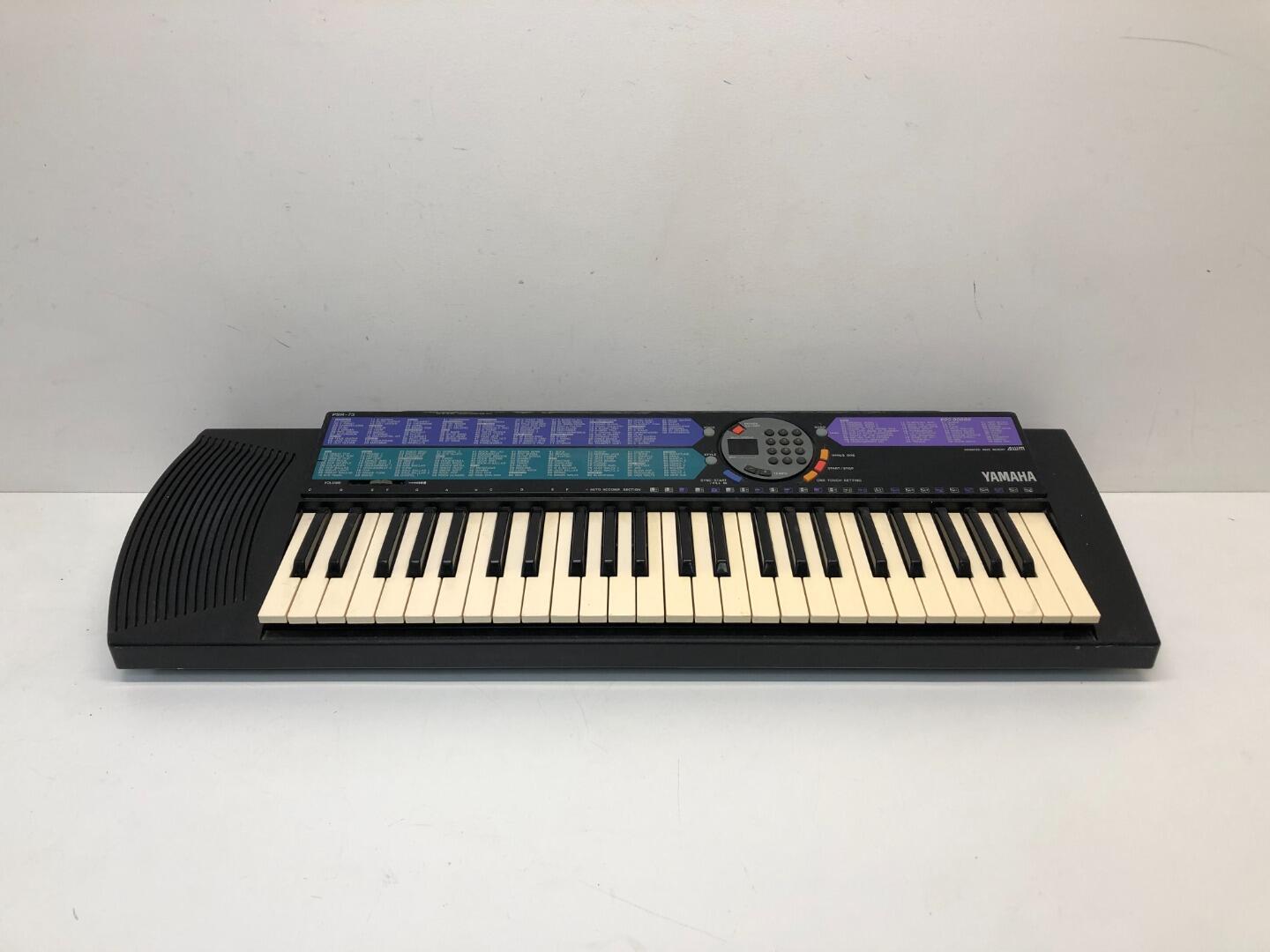 Yamaha PSR 73 Electric Keyboard