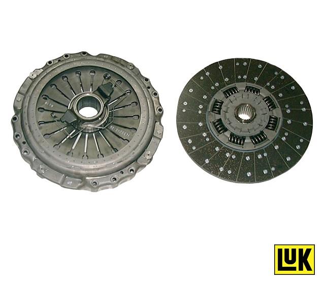 This is an image of Renault Clutch Kit 400mm 5001859364 5001864901 5001875225 7485003695 640020 HGV Truck Part