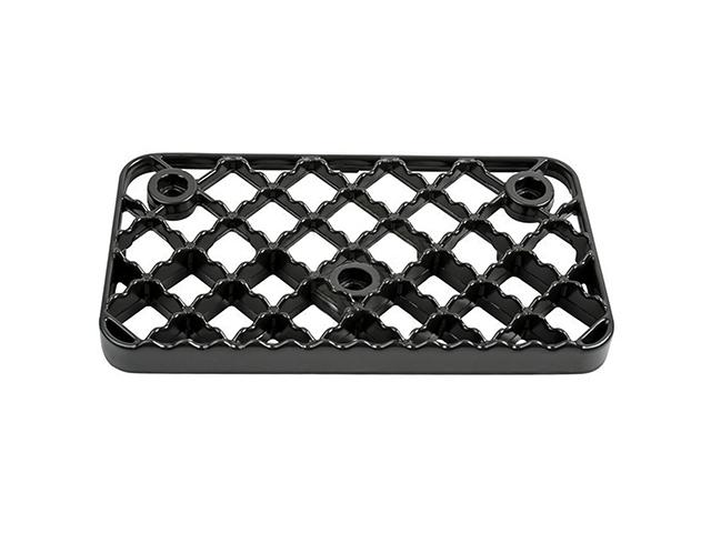 This is an image of Iveco Step Tread 3798587 3798587 8143222 790009 HGV Truck Part