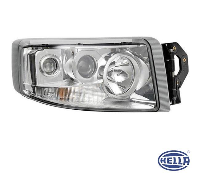 This is an image of Renault Headlamp R/H Auto Adjustment 7482588698 680041OEM HGV Truck Part