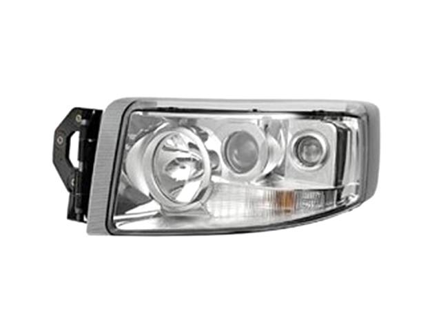 This is an image of Renault Headlamp L/H With Fog Lamp 5010578451 7421636295 609033 HGV Truck Part