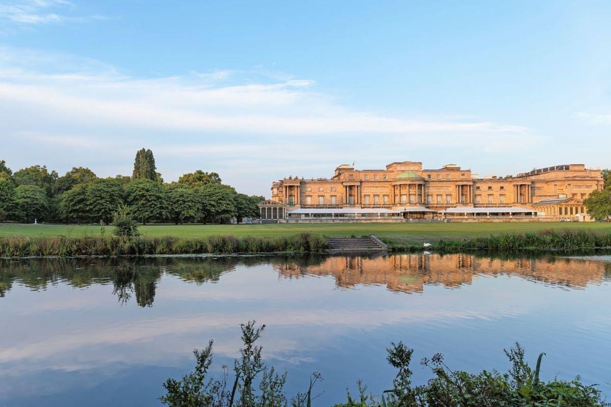 Buckingham Palace State Rooms and Afternoon Tea Sightseeing Tour with PG Tips for Two