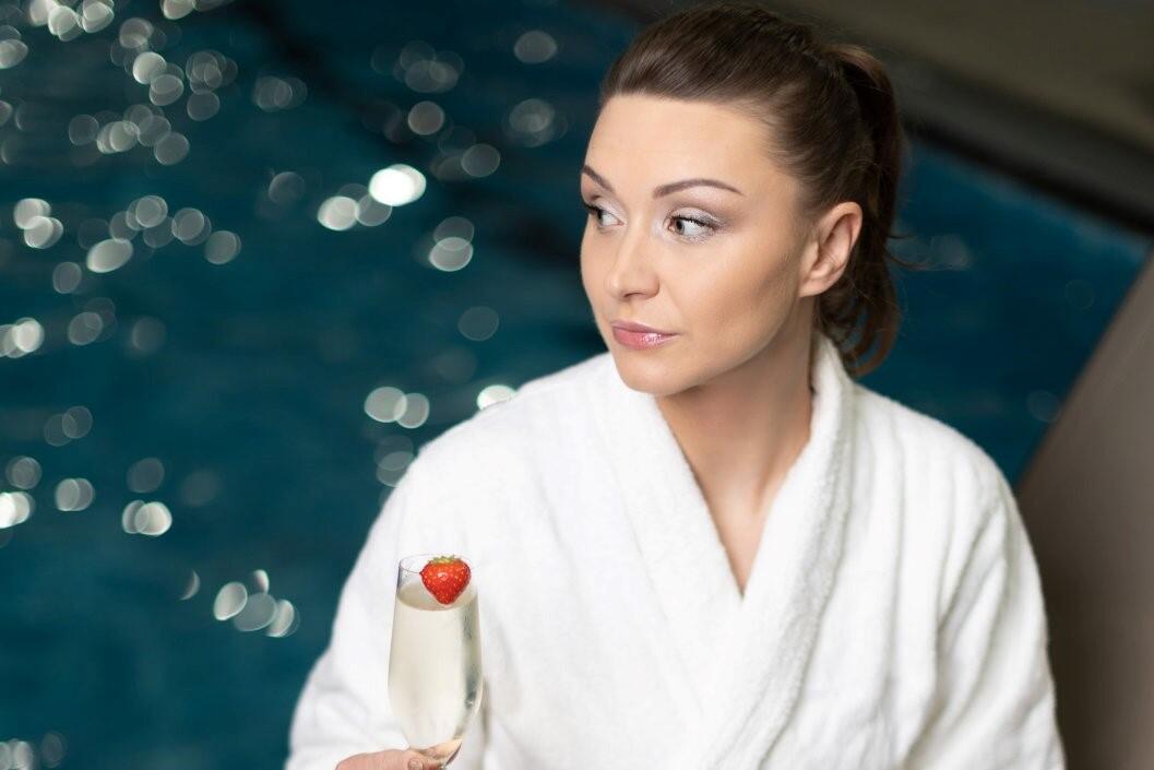 Spa Day with 25 Minute Treatment and Cream Tea for One at Doubletree by Hilton Cheltenham Park