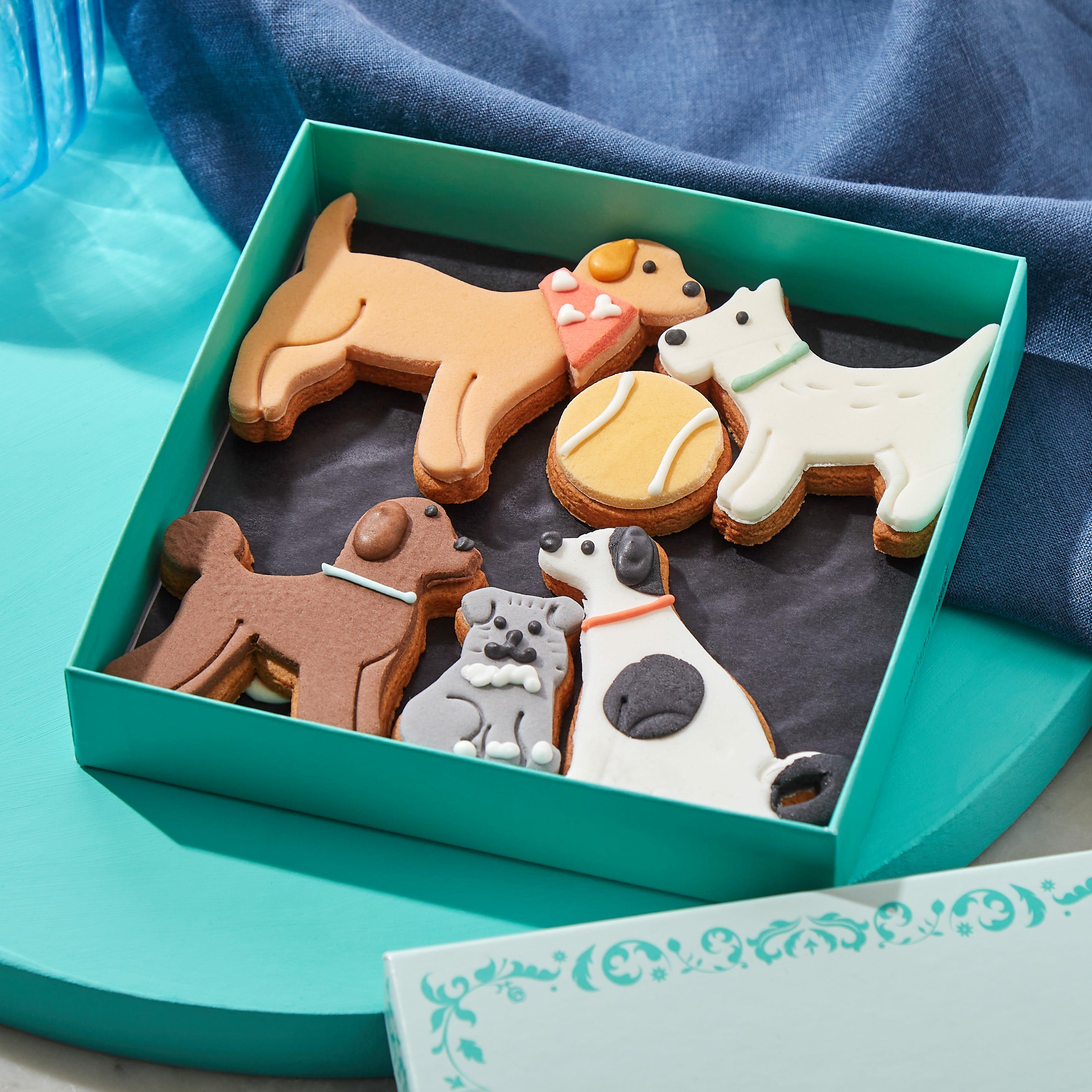 Man's Best Friend Iced Biscuits, 95g, Fortnum & Mason