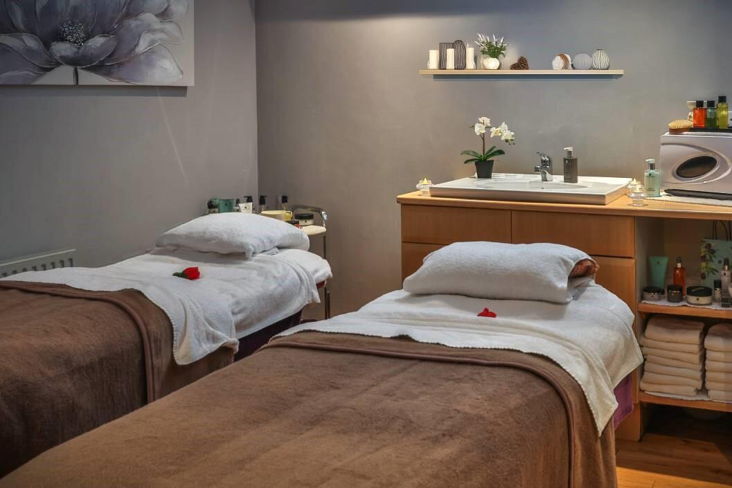 Ultimate Spa Day for One with 60 Minute Treatment and Afternoon Tea at Gloucester Robinswood Hotel