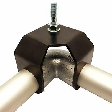 Doughty T30407 Grid Hangar Corner (Black)