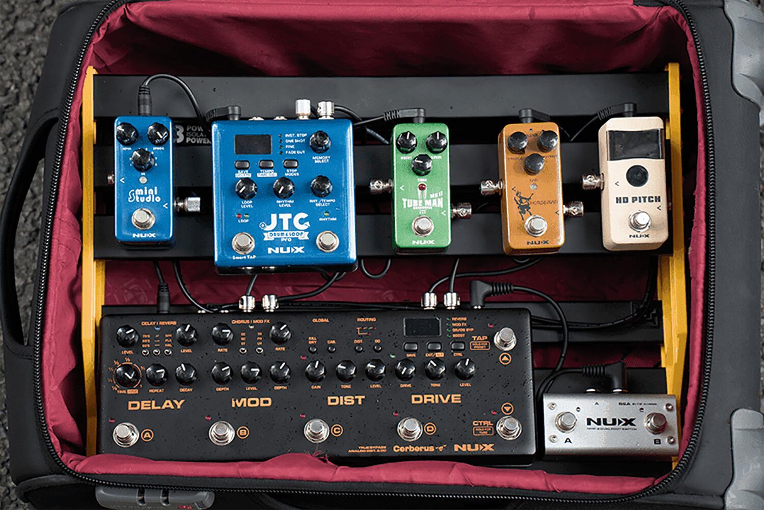 Nux Large Bumblebee Pedalboard + Bag + Accessories - 173.527UK