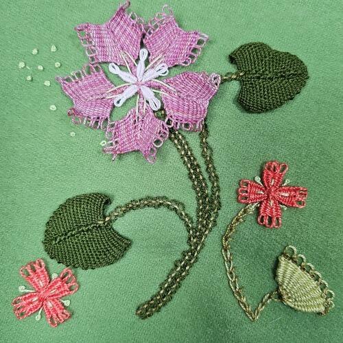 Gina-B Silkworks Leaf & Petal Looms Set - Petals and leaves applique