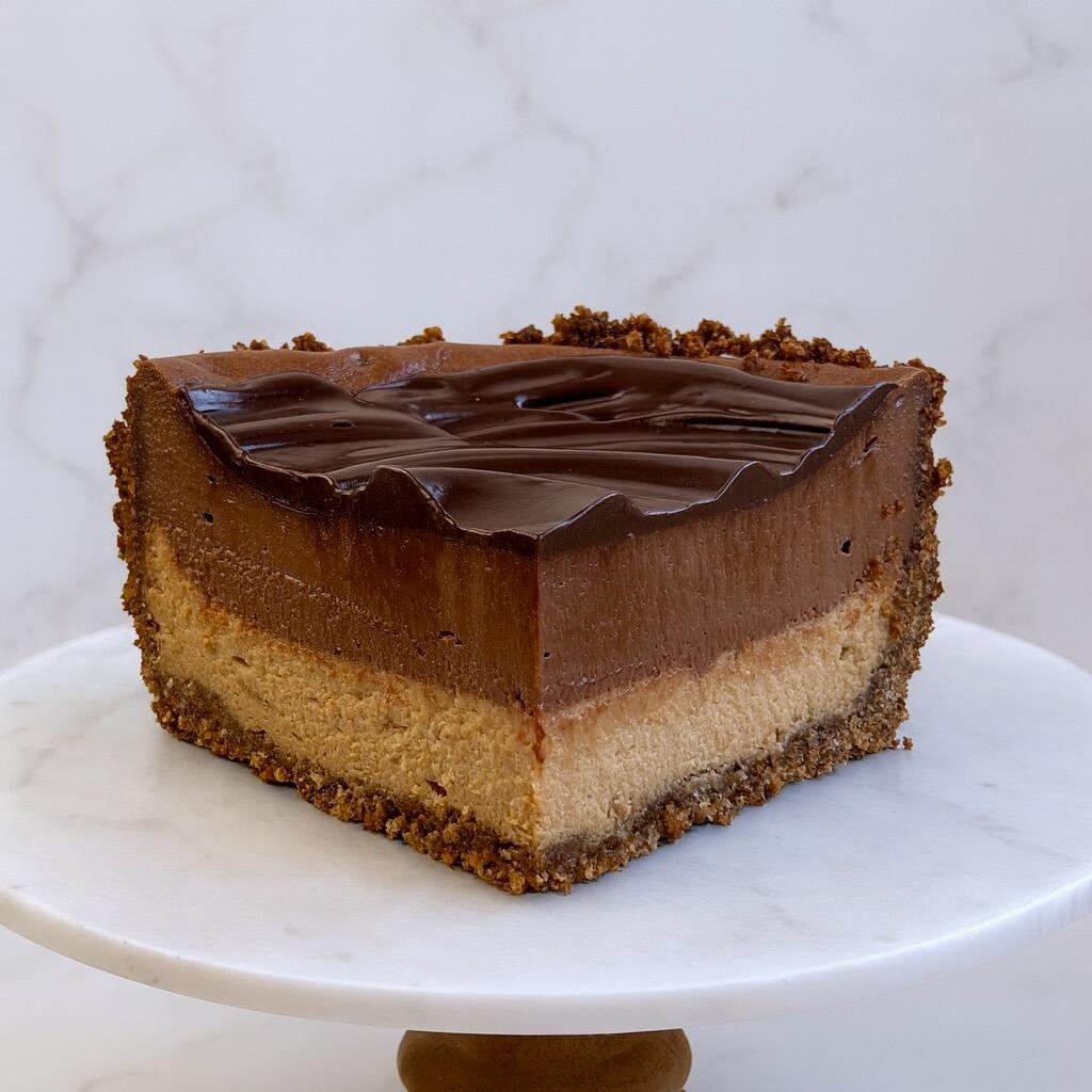 Malt caramel chocolate cheesecake, whole cake
