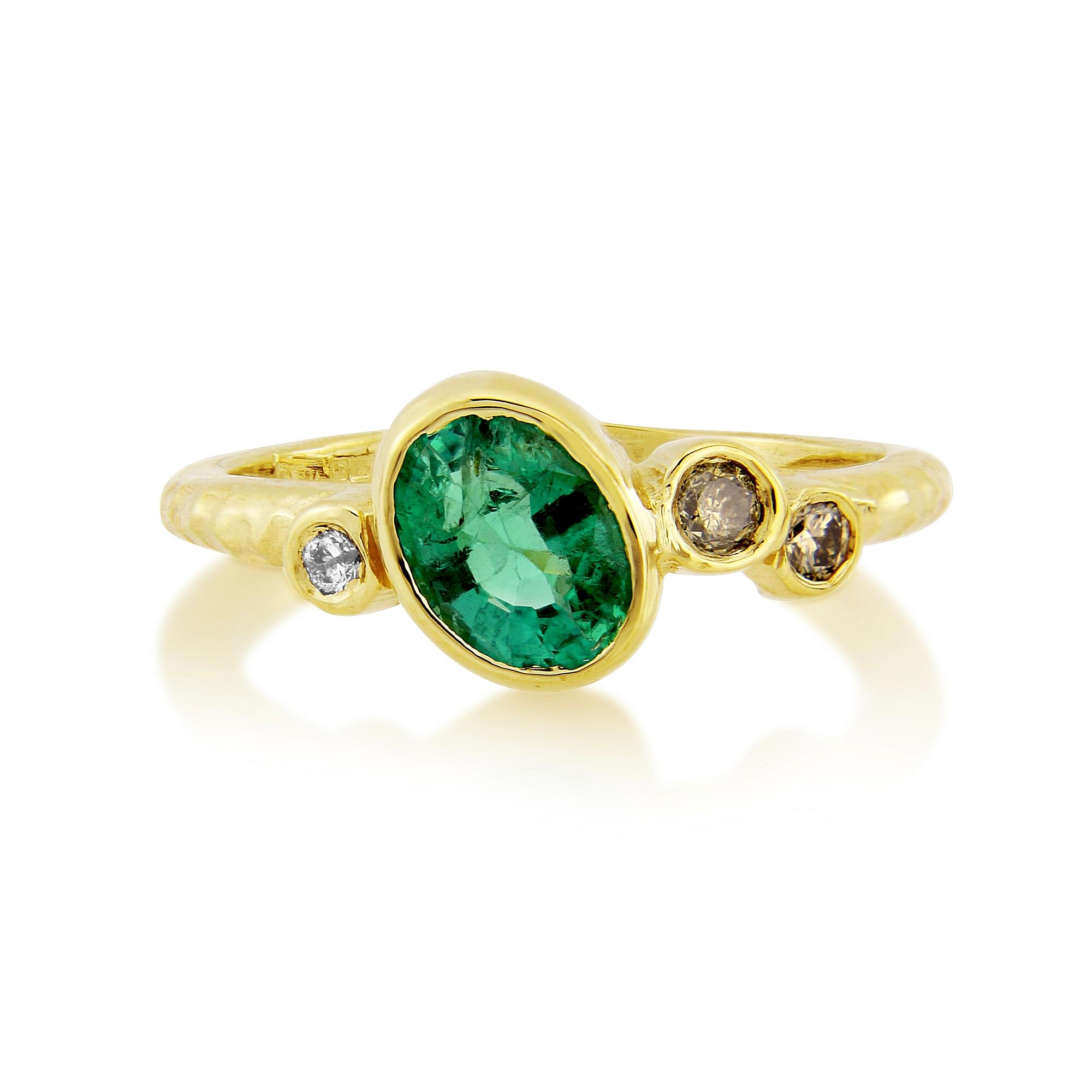 emerald and diamond ring
