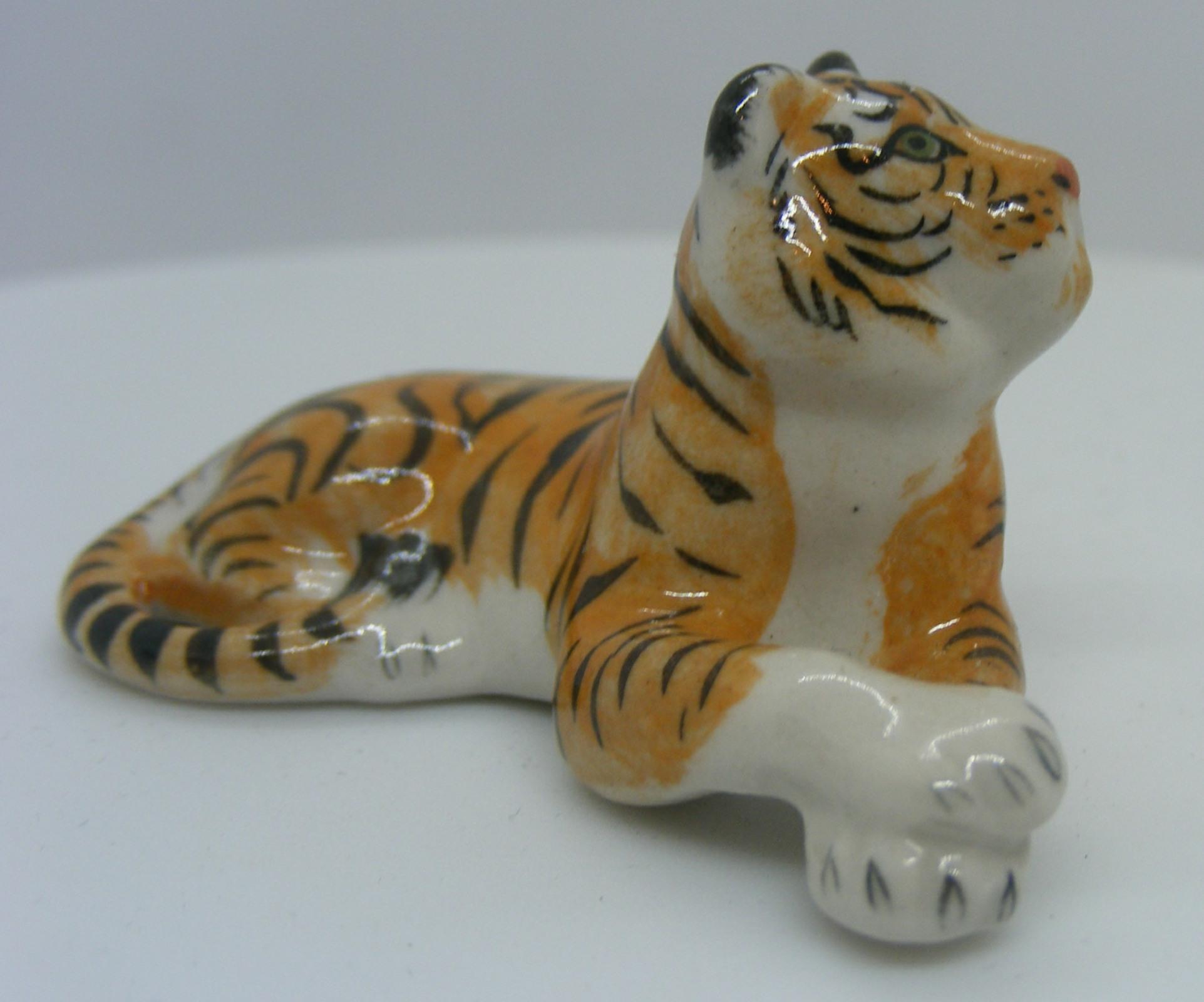 Klima Miniature Porcelain Animal Figure Tiger Paws Crossed E787 Retired Klima Miniature Porcelain Animal Figure Tiger Paws Crossed E787 Retired