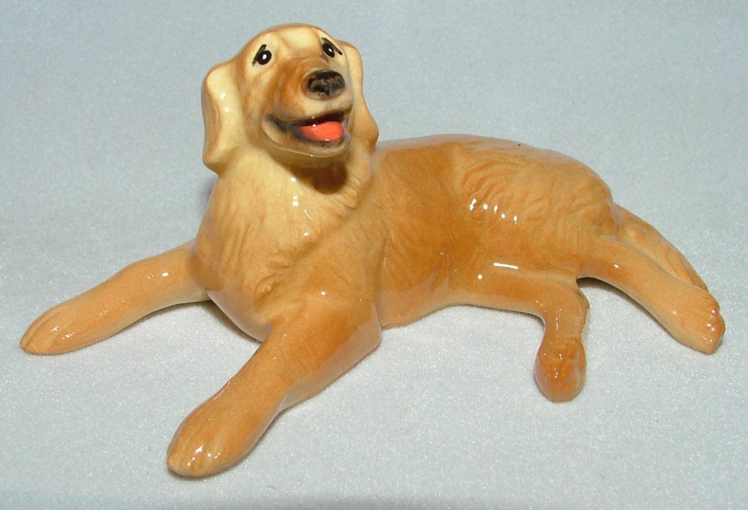 Hagen Renaker miniature Labrador Retriever dog golden
