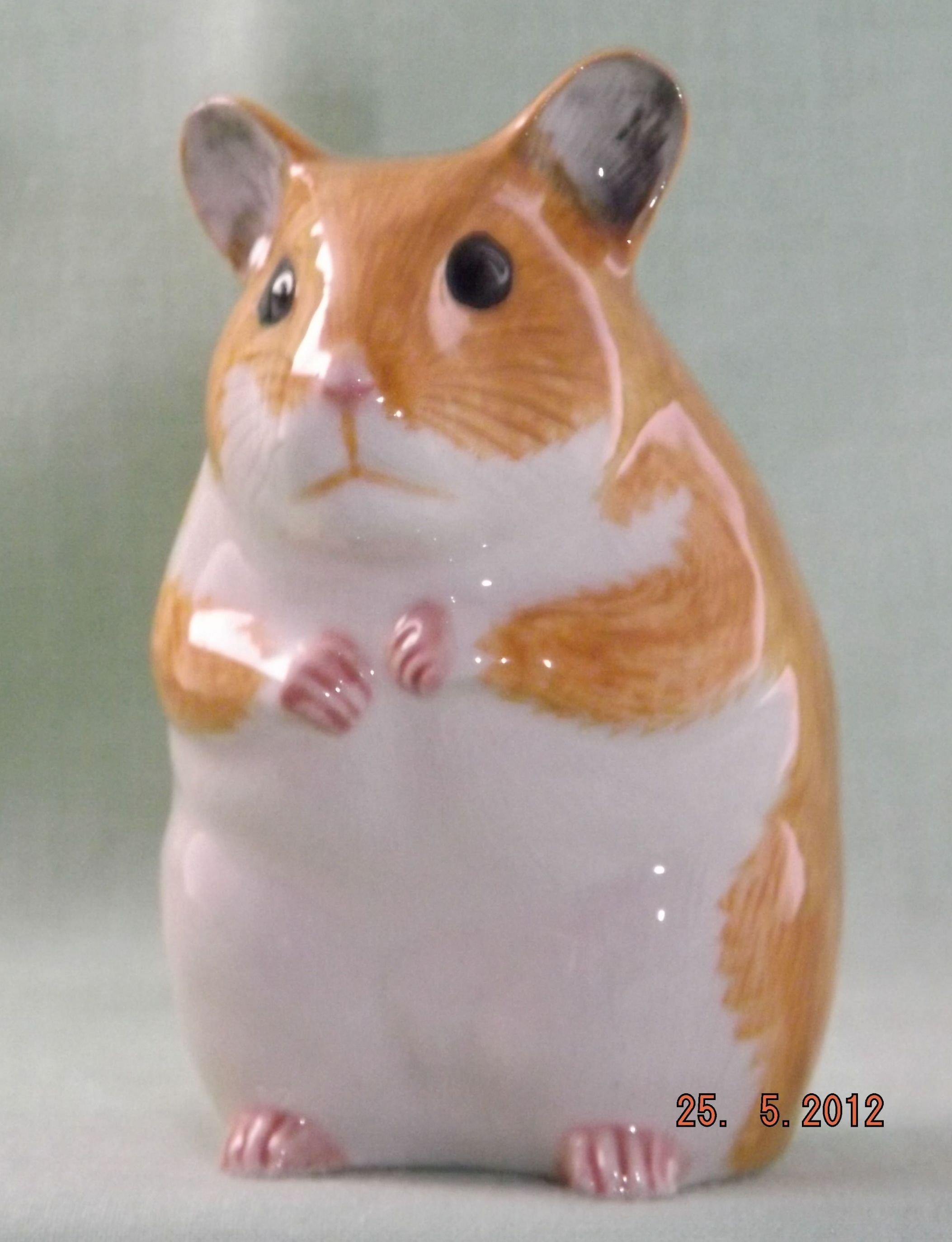 Quail Ceramics Animal Figure Hamster 635