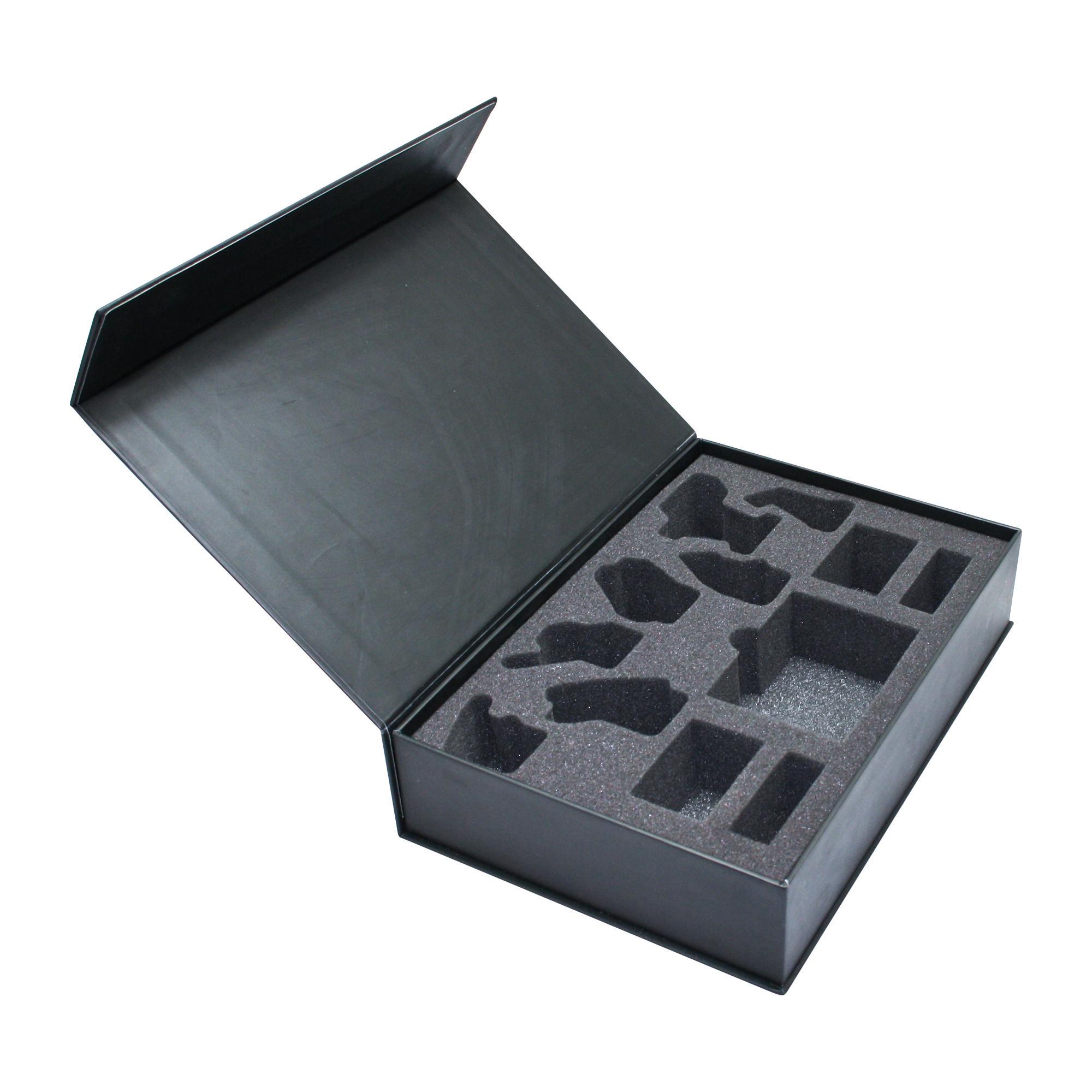 Ranger Magnetic Figure Case V. 55mm with the THORNS OF THE BRIAR QUEEN FOAM Tray - Gifts for Geeks Leicester