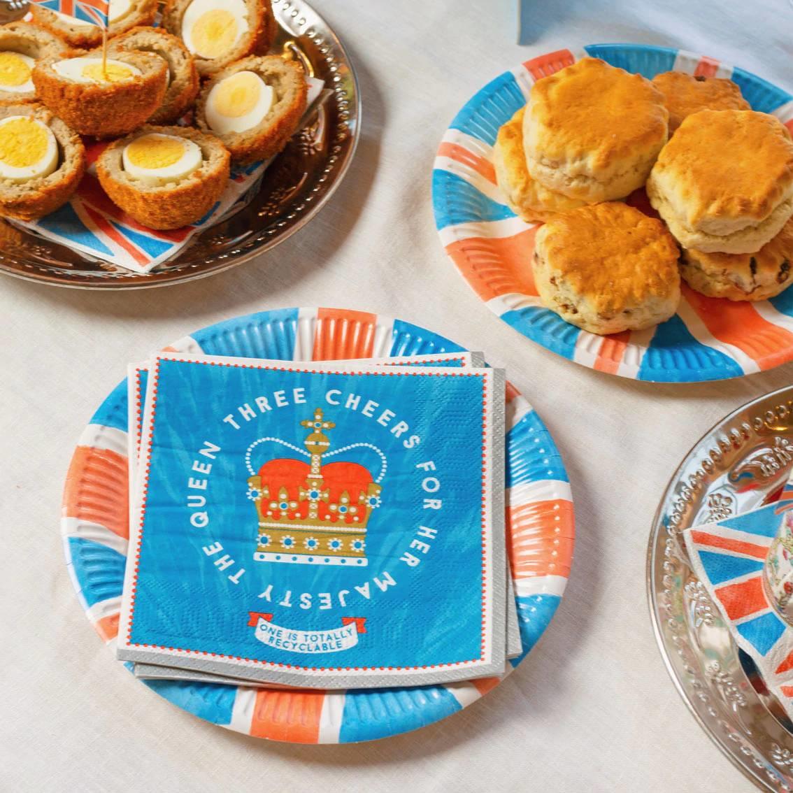 Table setting featuring the recyclable Royal Spectacle Napkins by Talking Tables ROYAL-NAPKIN available here at Karnival Costumes online party shop