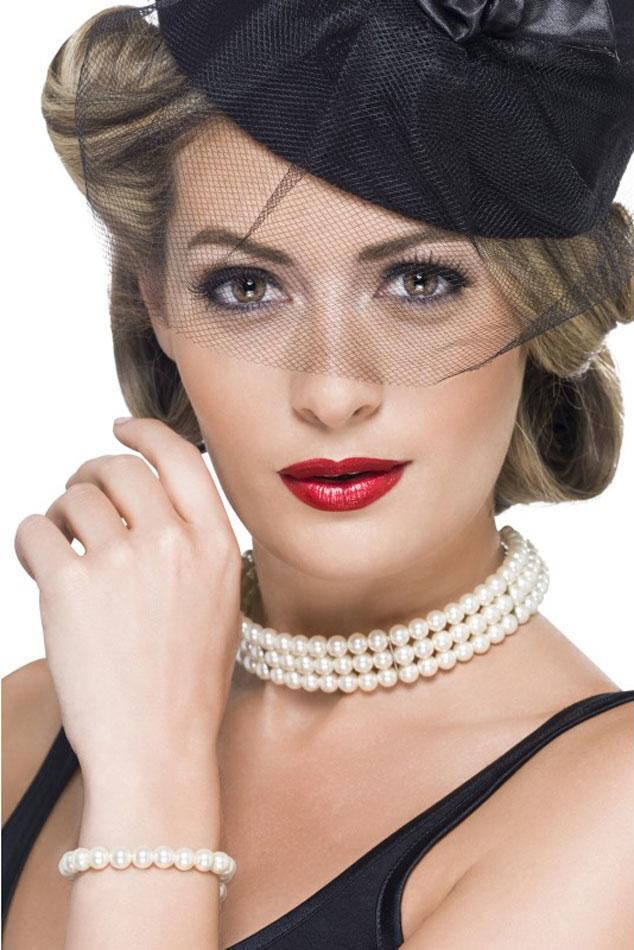 Vintage Faux Pearl Set, with Bracelet and Choker by Smiffy 25653 and available from Karnival Costumes online party shop