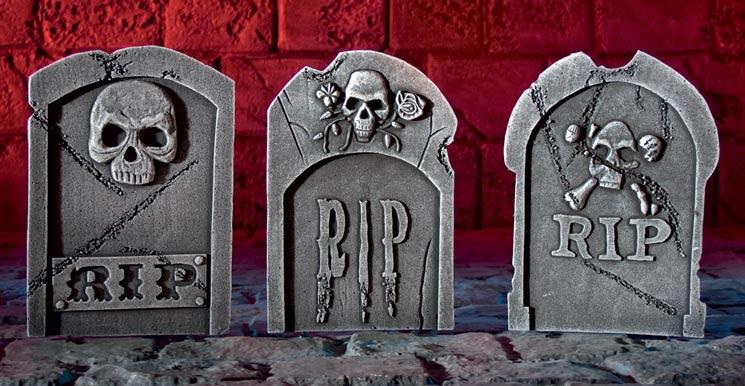 Gravestone with Skull and RIP - 38cm Halloween Props
