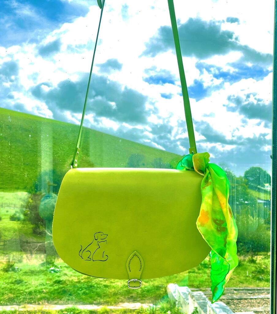 Penny's Cartridge Bag in lime leather