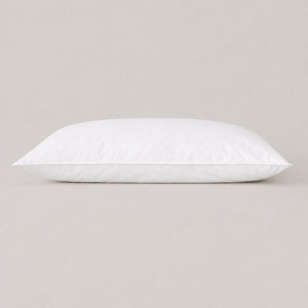 White adjustable buckwheat pillow with top-stitched edges