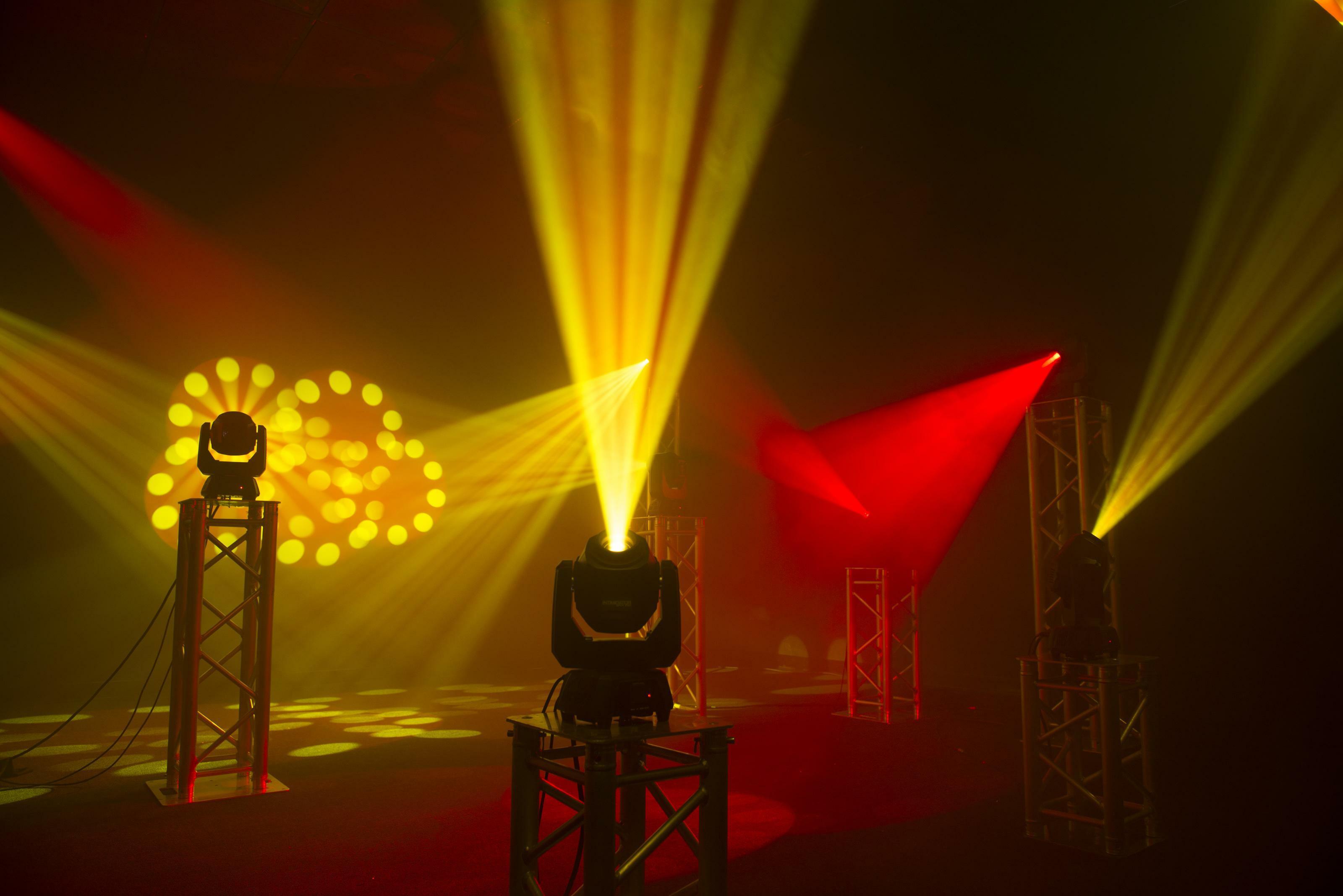 Chauvet DJ Intimidator Spot 260X effect 1