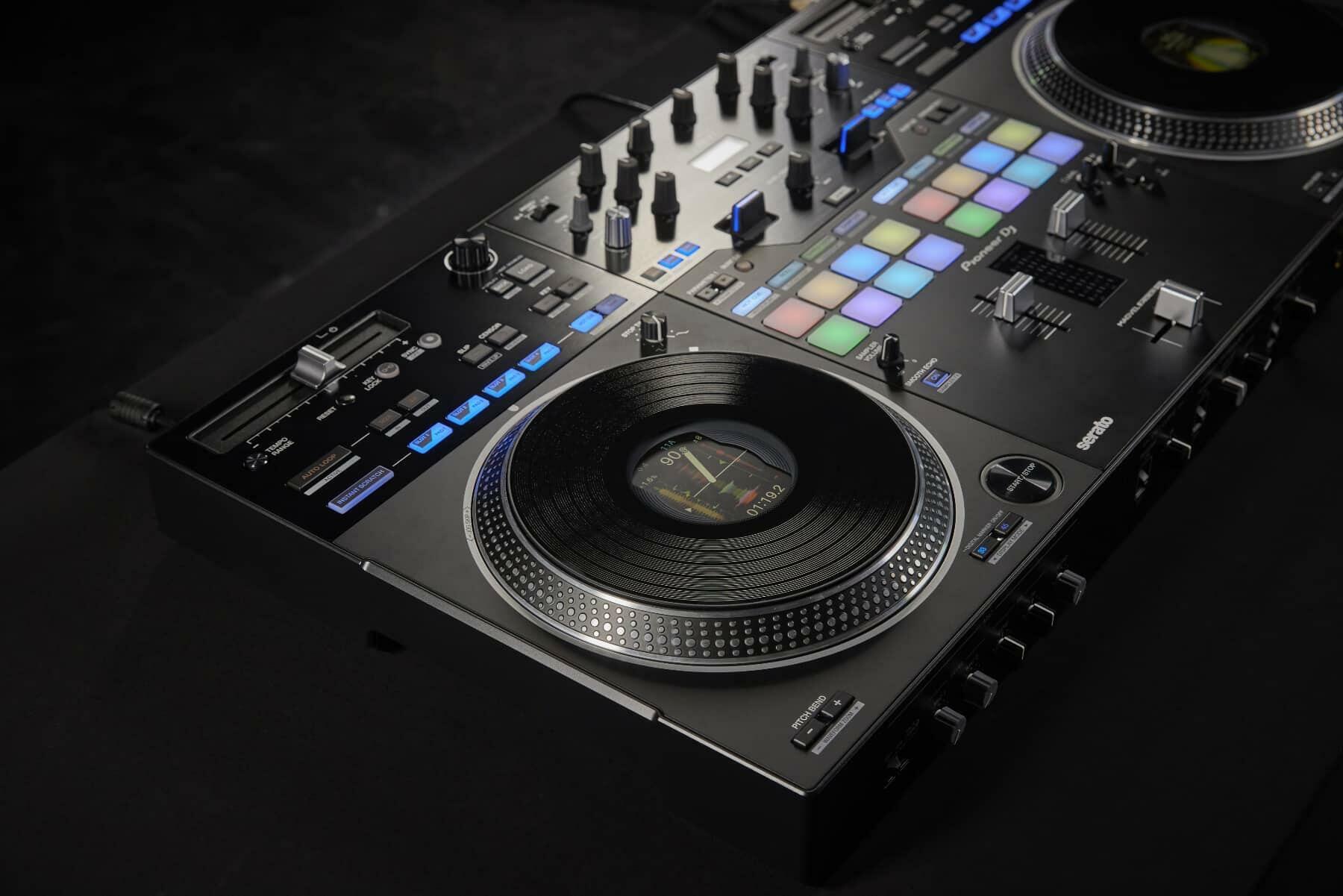 Pioneer DJ DDJ-REV7 Serato DJ Pro Controller lifestyle image 1