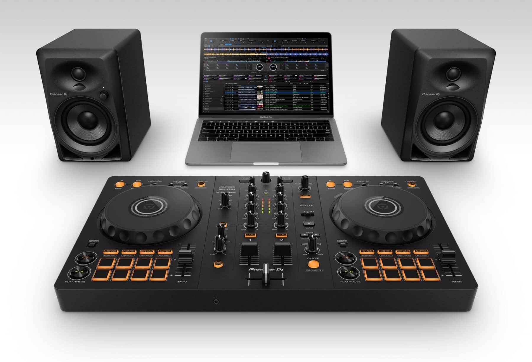 Pioneer DJ DDJ-FLX4 DJ setup for rekordbox