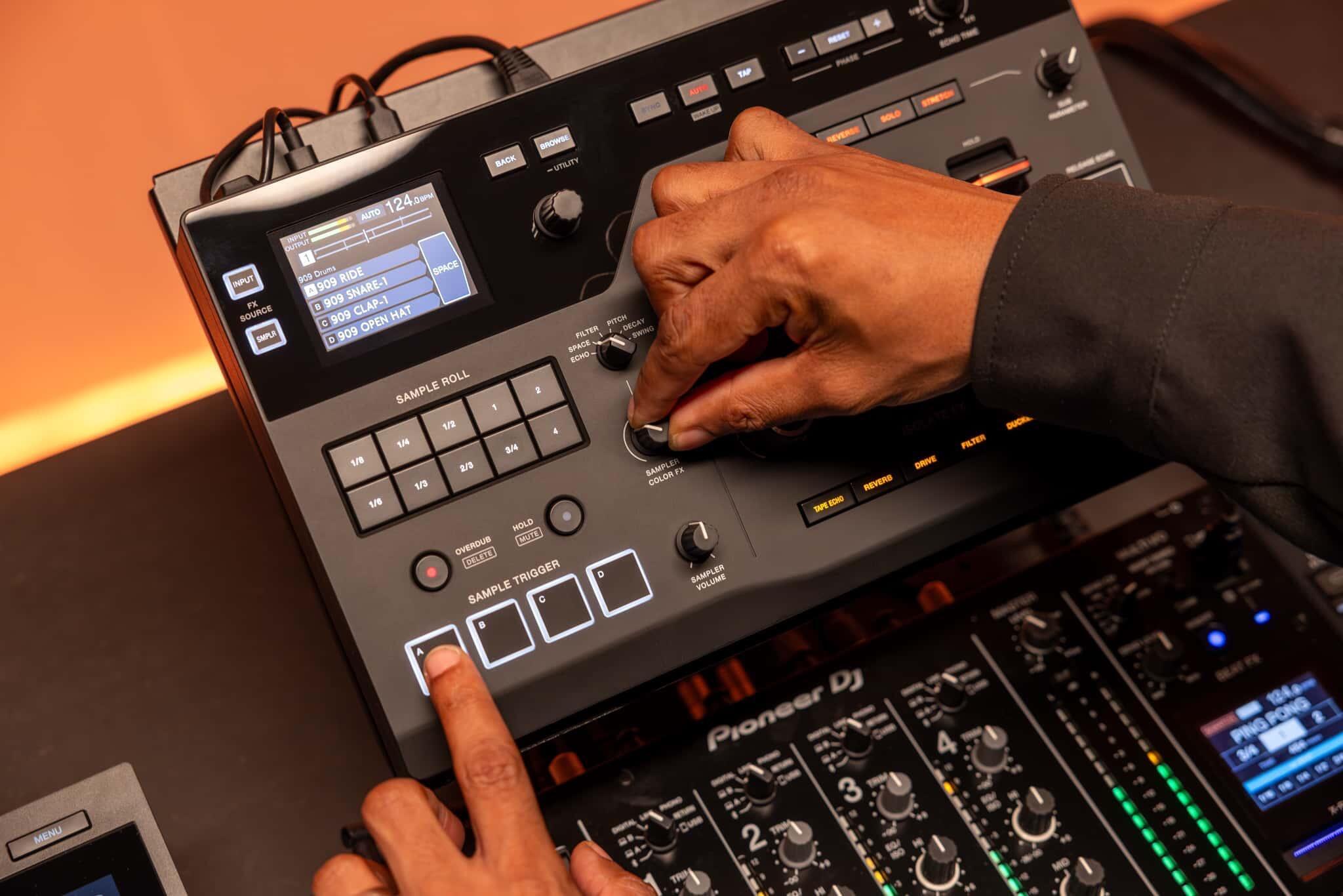 AlphaTheta RMX-IGNITE sample pads