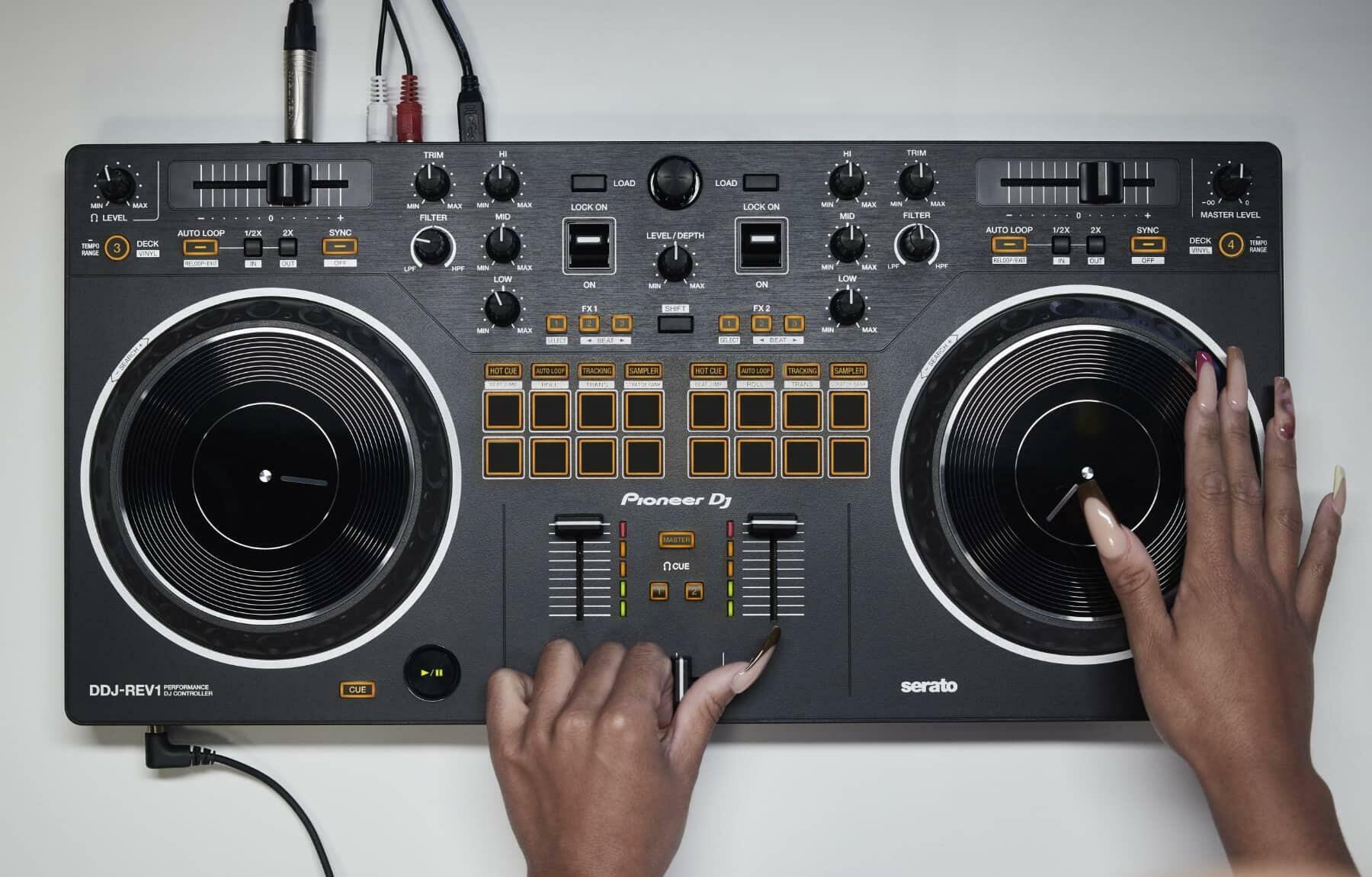 Pioneer DJ DDJ-REV1 Serato DJ Controller lifestyle image 1