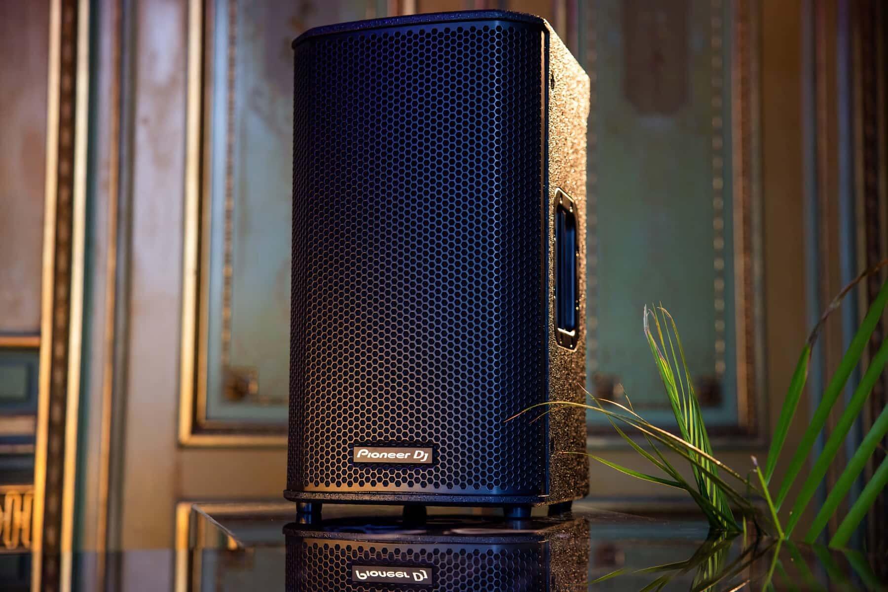 Pioneer DJ XPRS-102 Professional Loudspeaker lifestyle shot 1